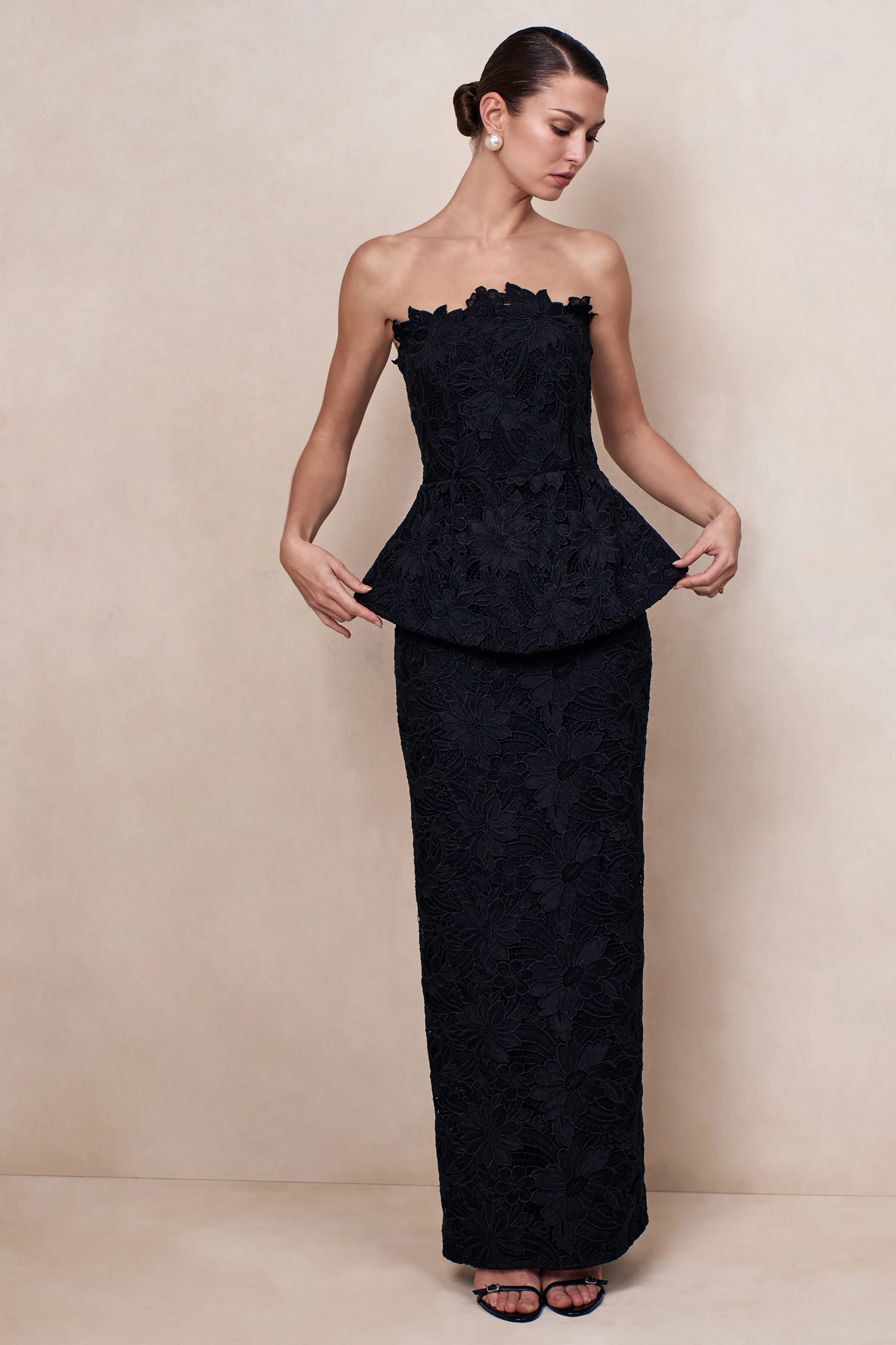 Delvine | Zwarte Kanten Bandeau Korset Maxi Jurk - Image 6