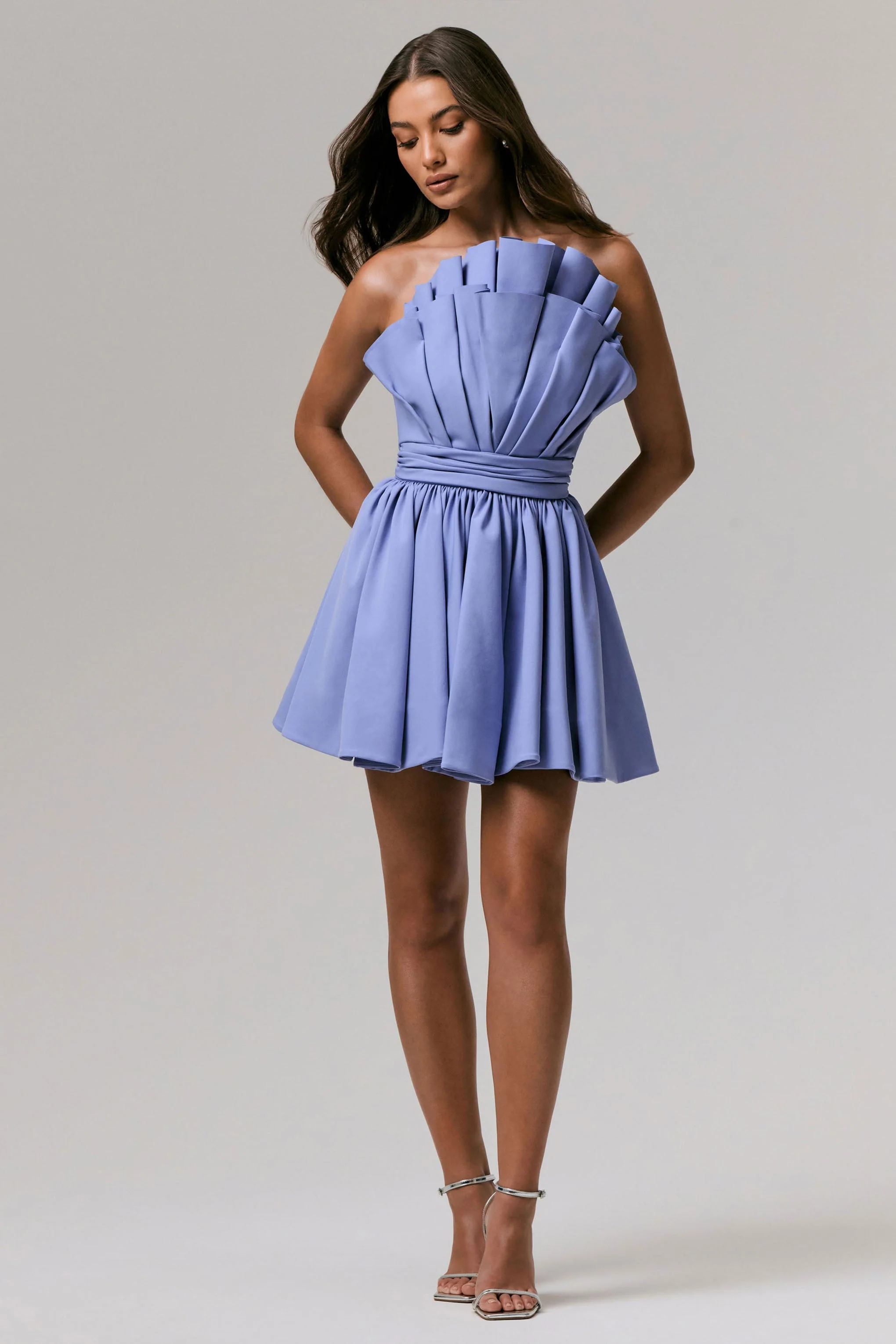 Distinguished | Poederblauwe Asymmetrische Mini Jurk Met Ruches - Image 6