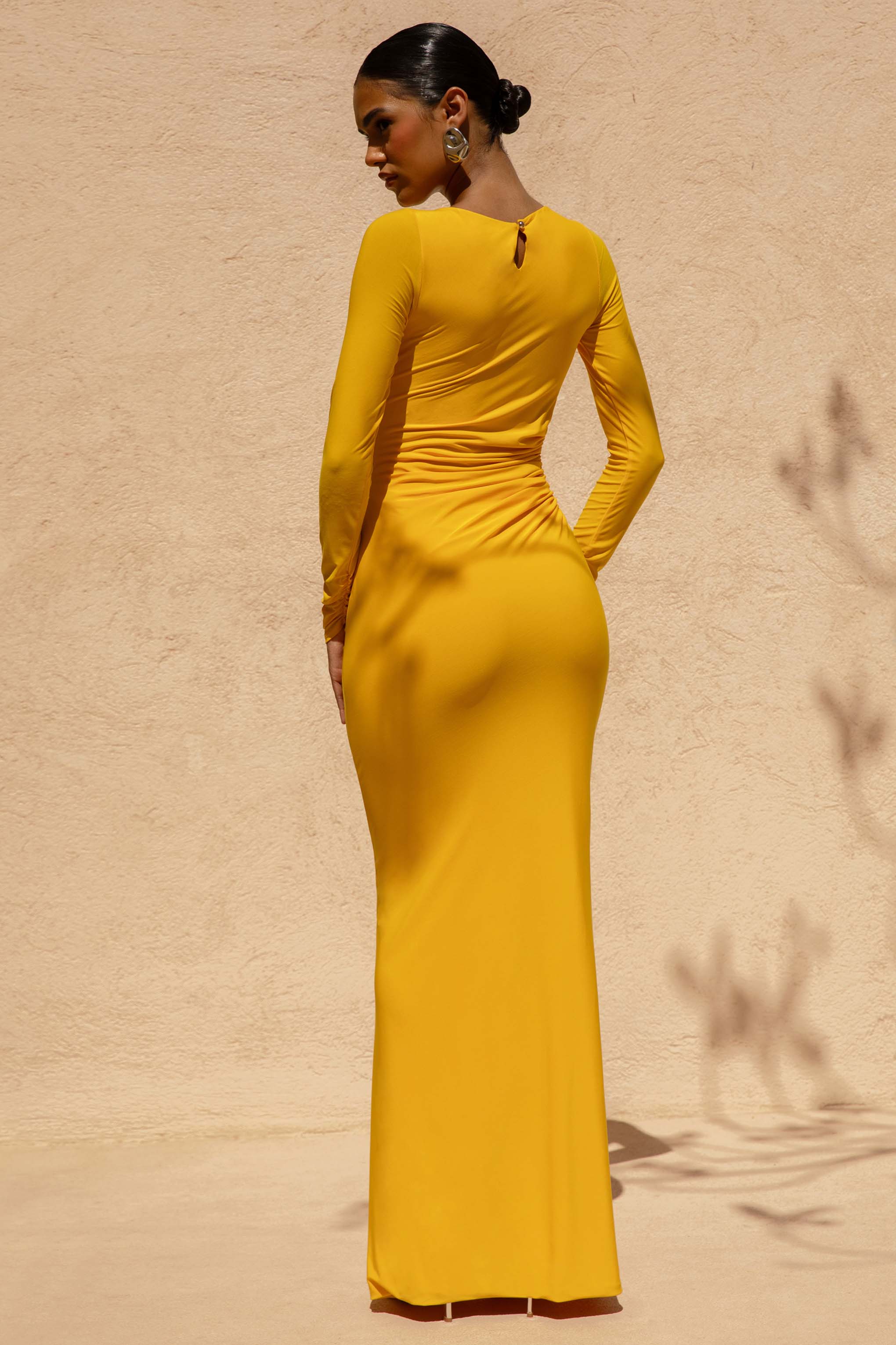 Diva | Oranje Slash Hals Maxi Jurk Met Gerimpeld Details - Image 2