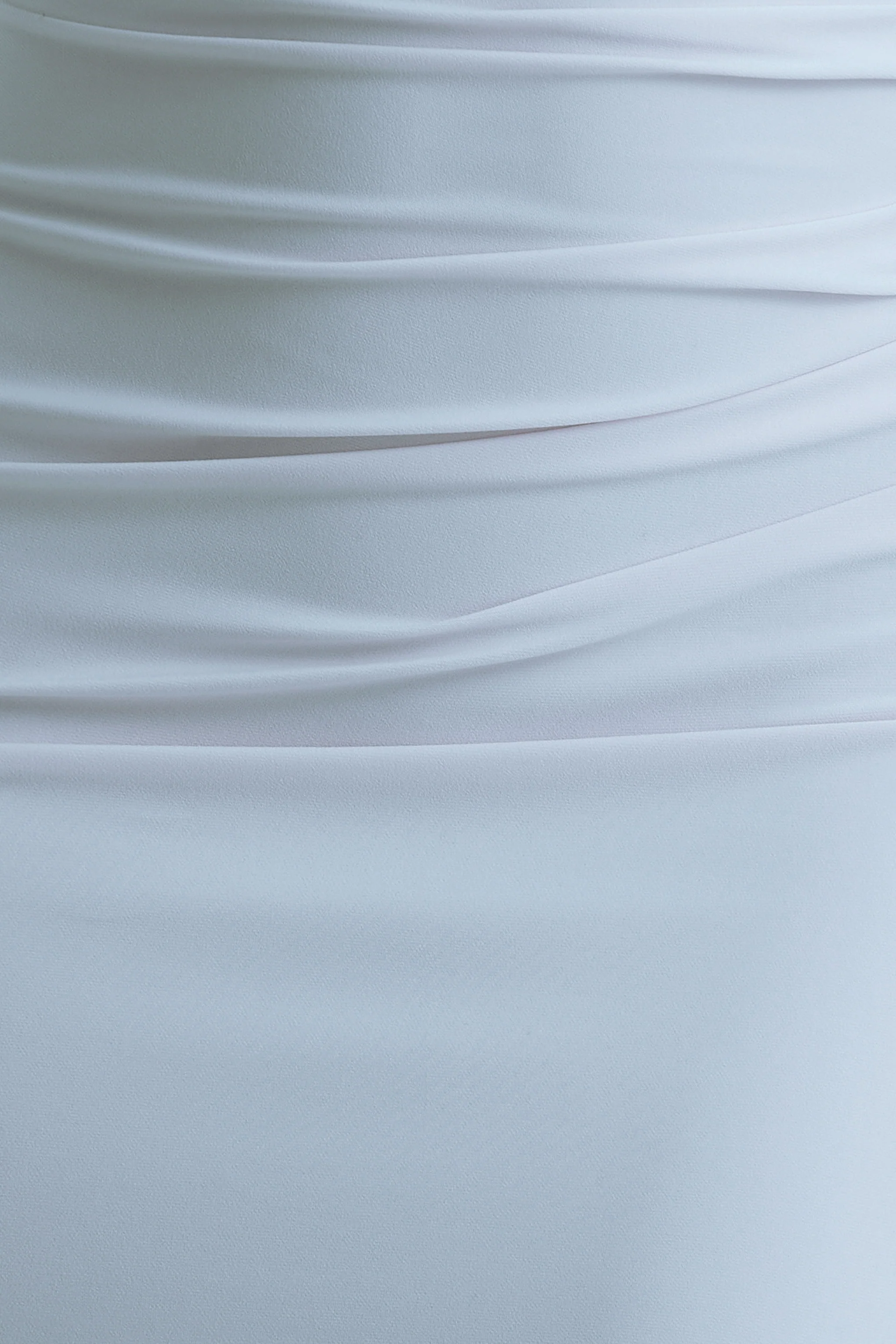 Dressing Up | Poederblauwe Maxi Jurk Met Blote Schouder En Open Rug Detail - Image 6