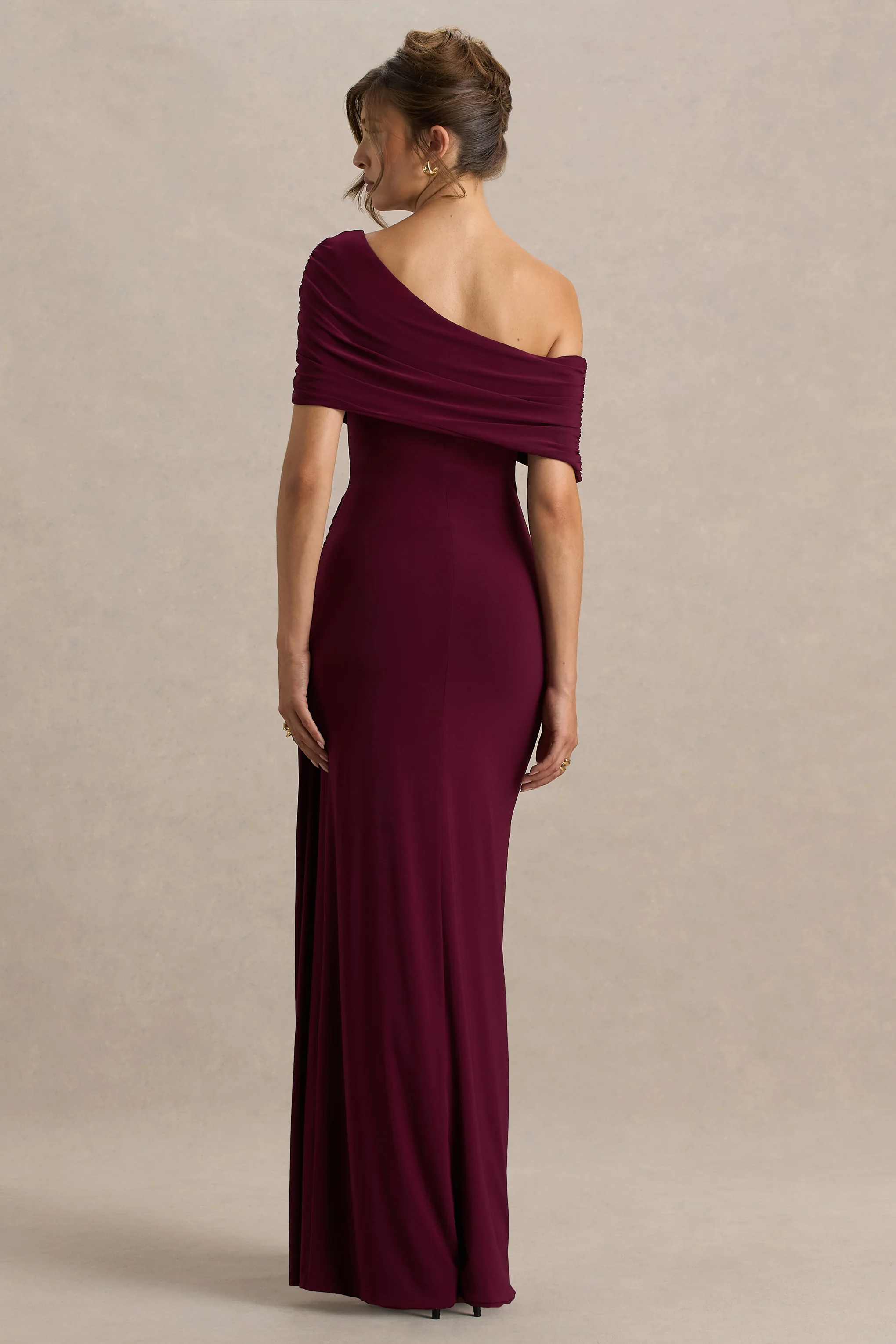 Dynasty | Bordeaux Asymmetrische Halslijn Maxi Jurk Met Gerimpeld Detail En Hoge Voor Split - Image 2