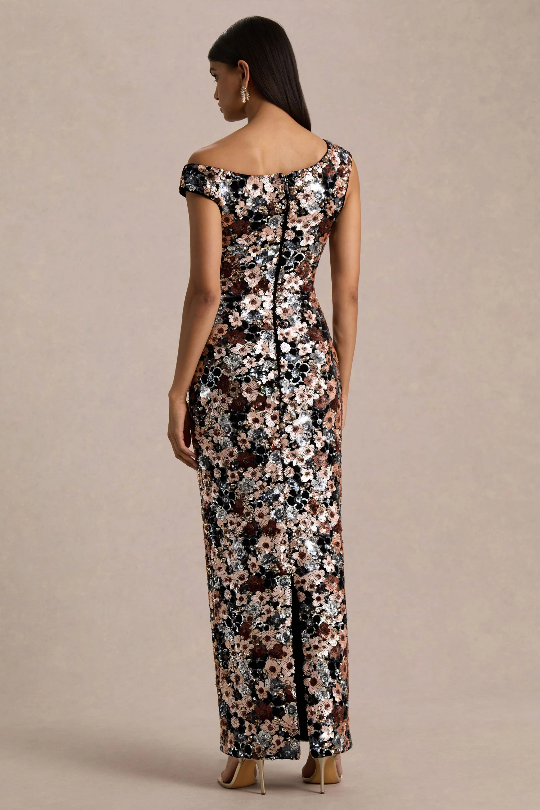 Electric | Zwarte Bloemenpailletten En Fluwelen Maxi Jurk Met Asymmetrische Hals - Image 2