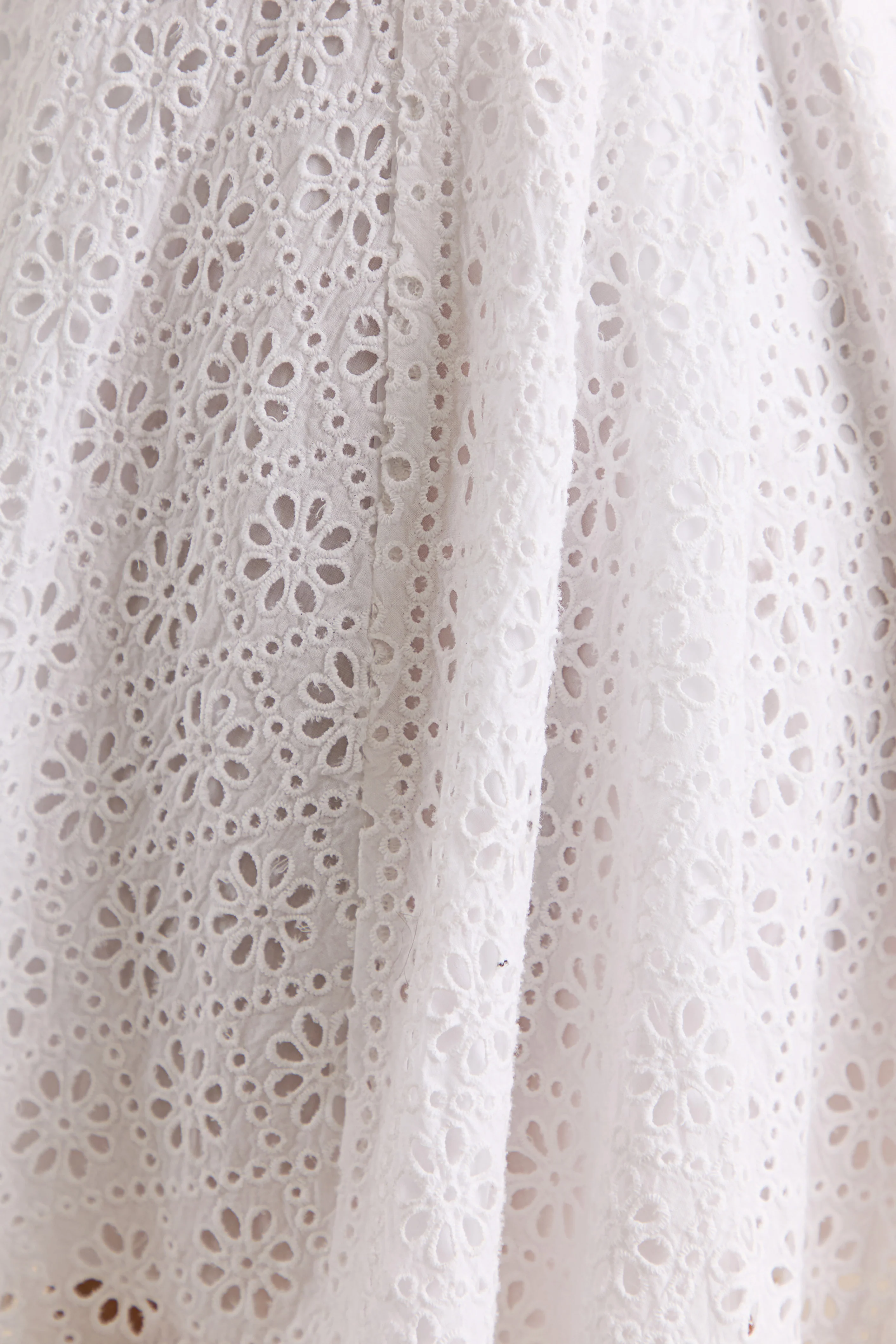 Elina | Witte Mini Jurk Met Vierkante Hals En Strik Detail - Image 8