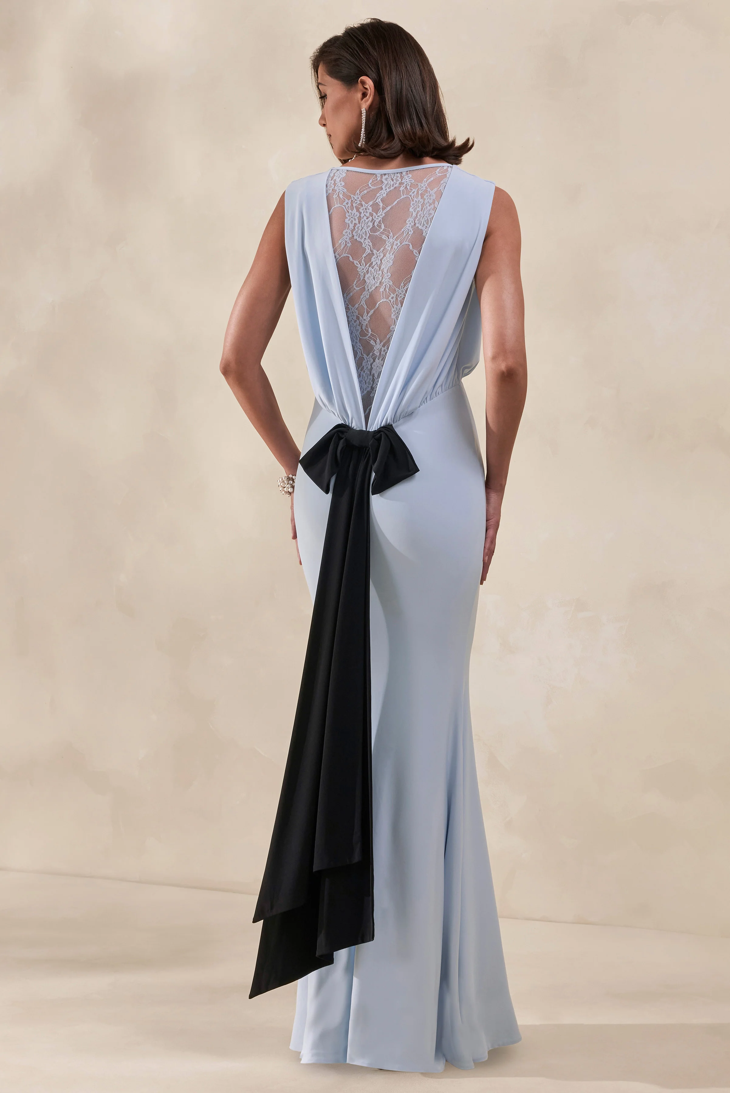 Elladine | Poederblauwe Ronde Hals Maxi Jurk Met Kanten Rug En Strikdetail - Image 6