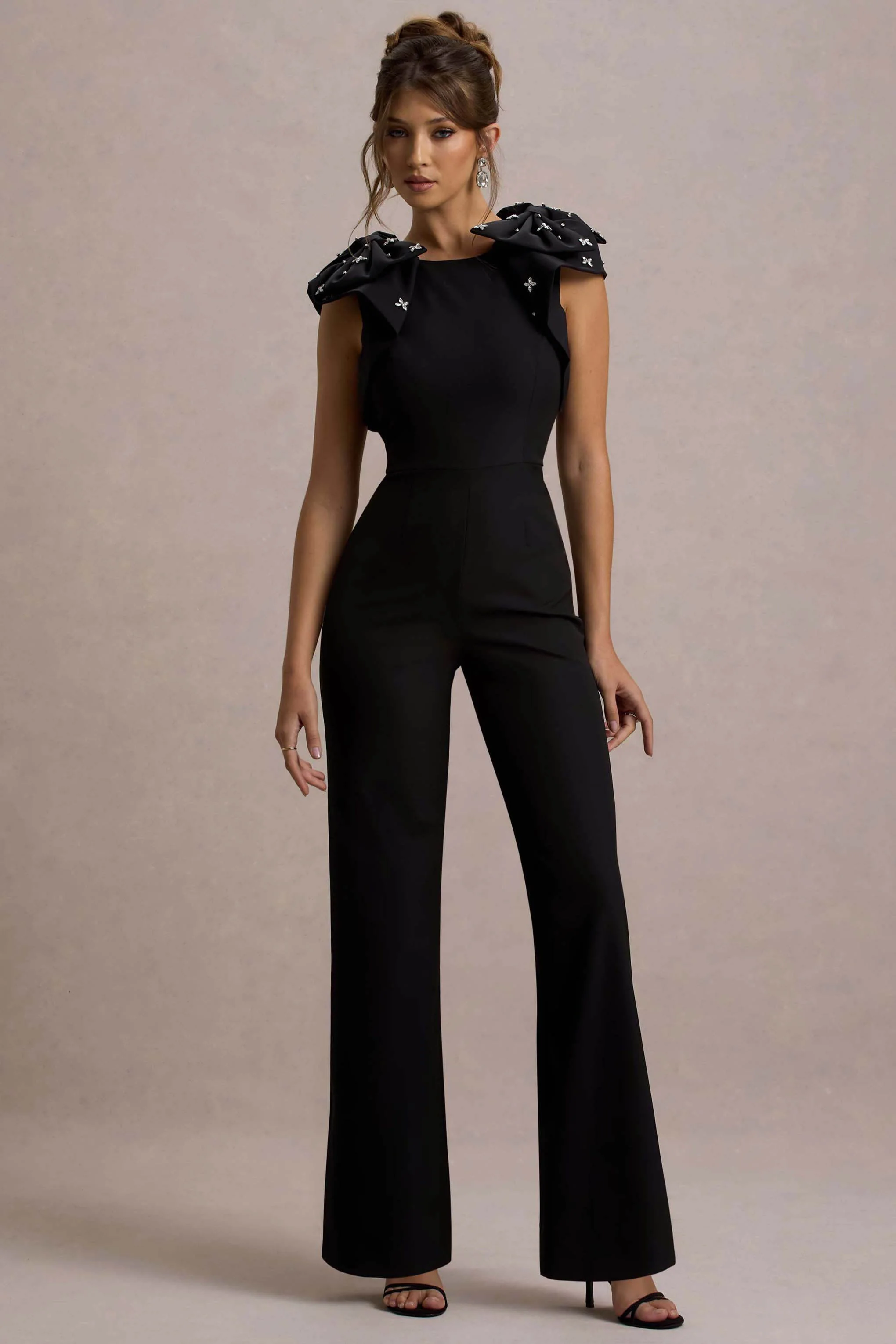 Elma | Zwarte Jumpsuit Met Rechte Broek En Versierde Strik Detail - Image 5