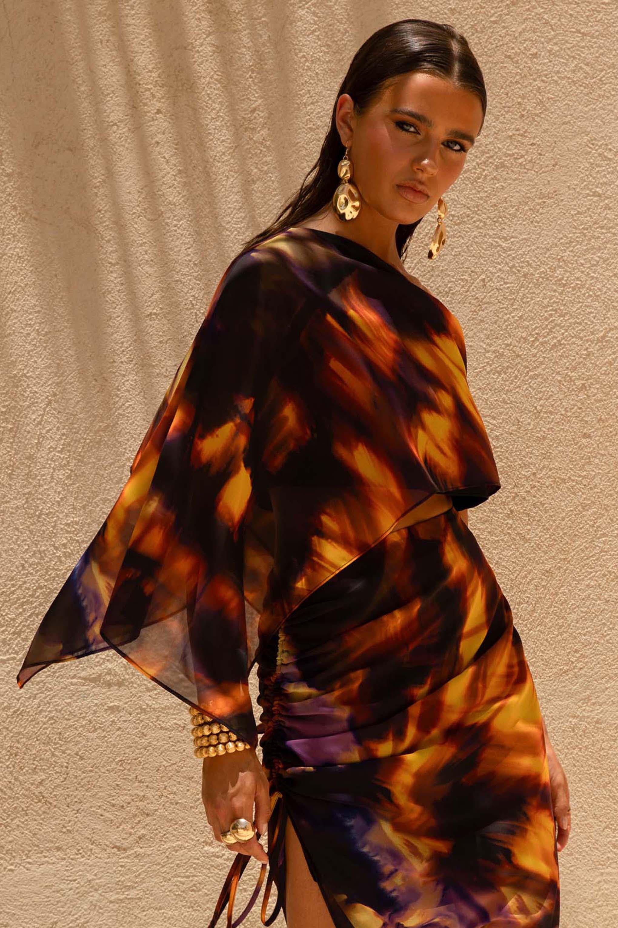 Elysia | Rook Print Asymmetrisch Crop Top - Image 4