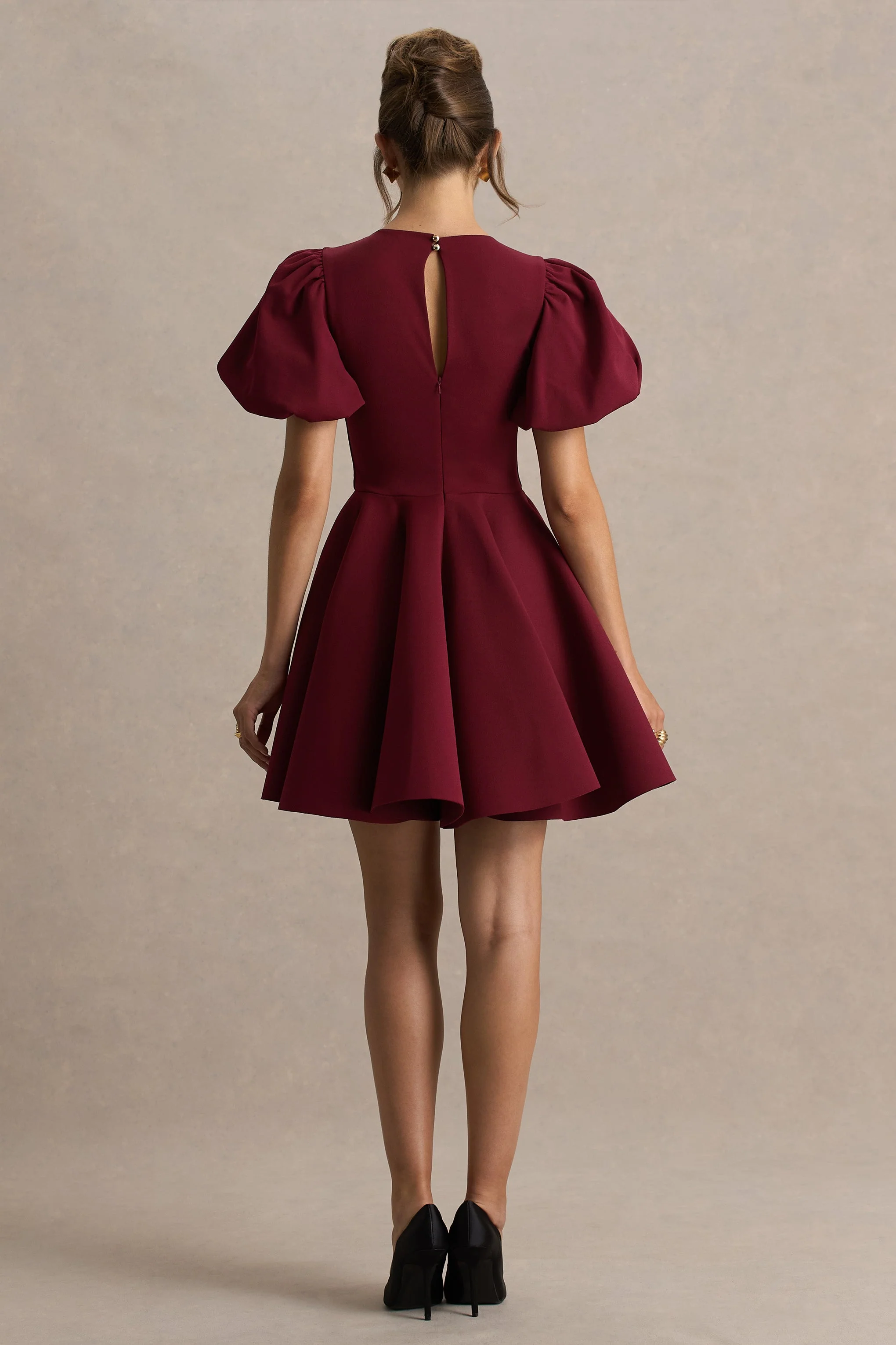 Emelia | Bordeaux Skater Jurk Met Pof-Mouwen - Image 2