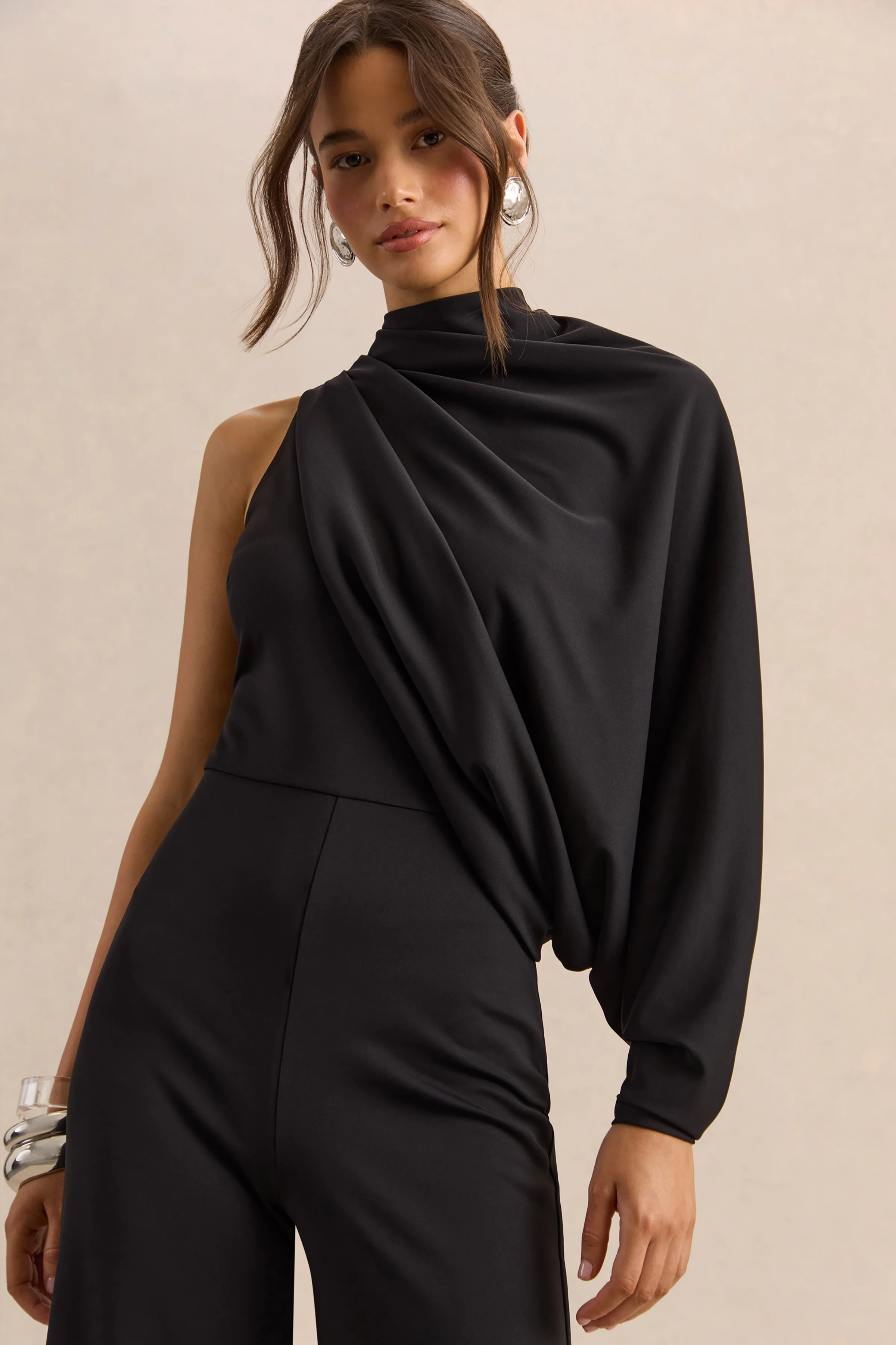 Emoria | Zwarte Hoge Hals Jumpsuit Met Eén Lange Mouw - Image 3