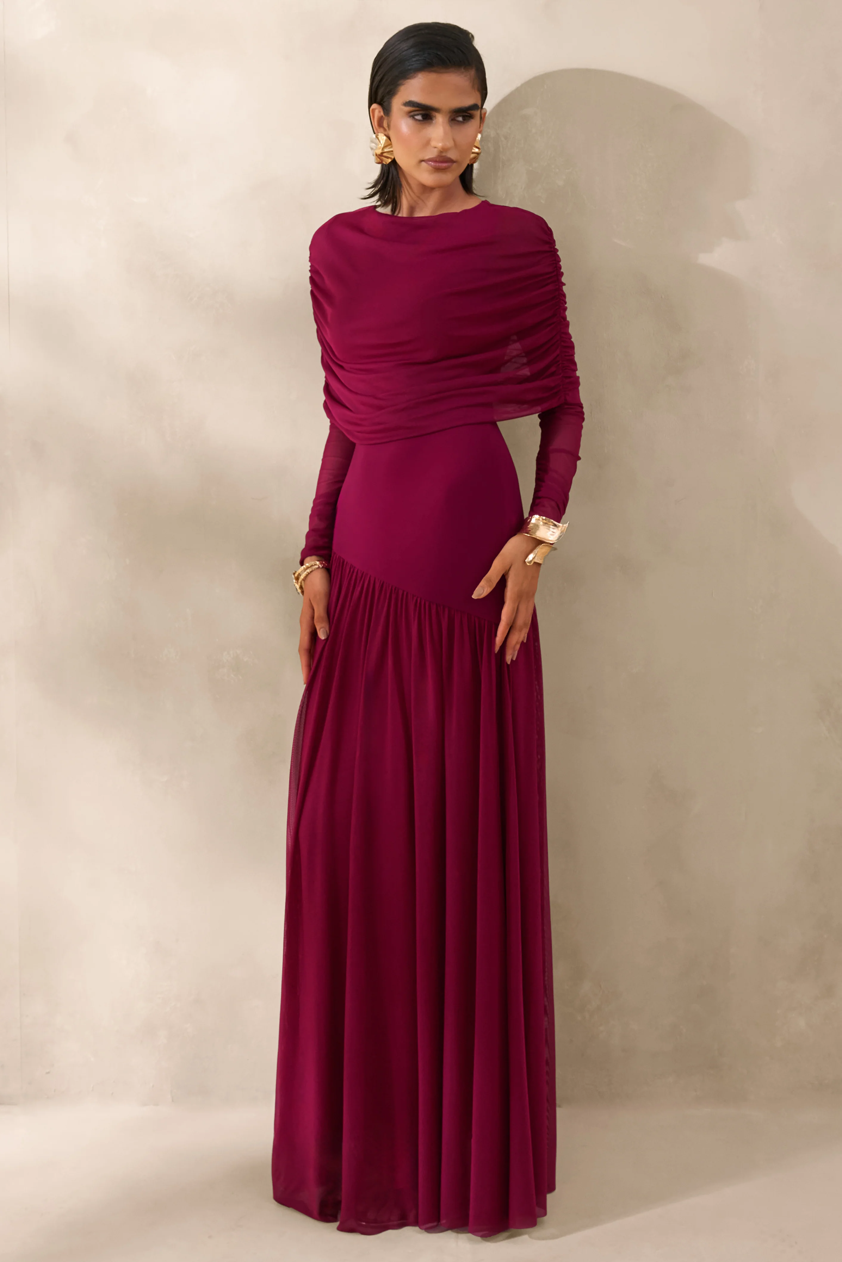 Enalia | Bordeaux Mesh Maxi Jurk Met Hoge Hals En Korte Cape Mouwen - Image 5