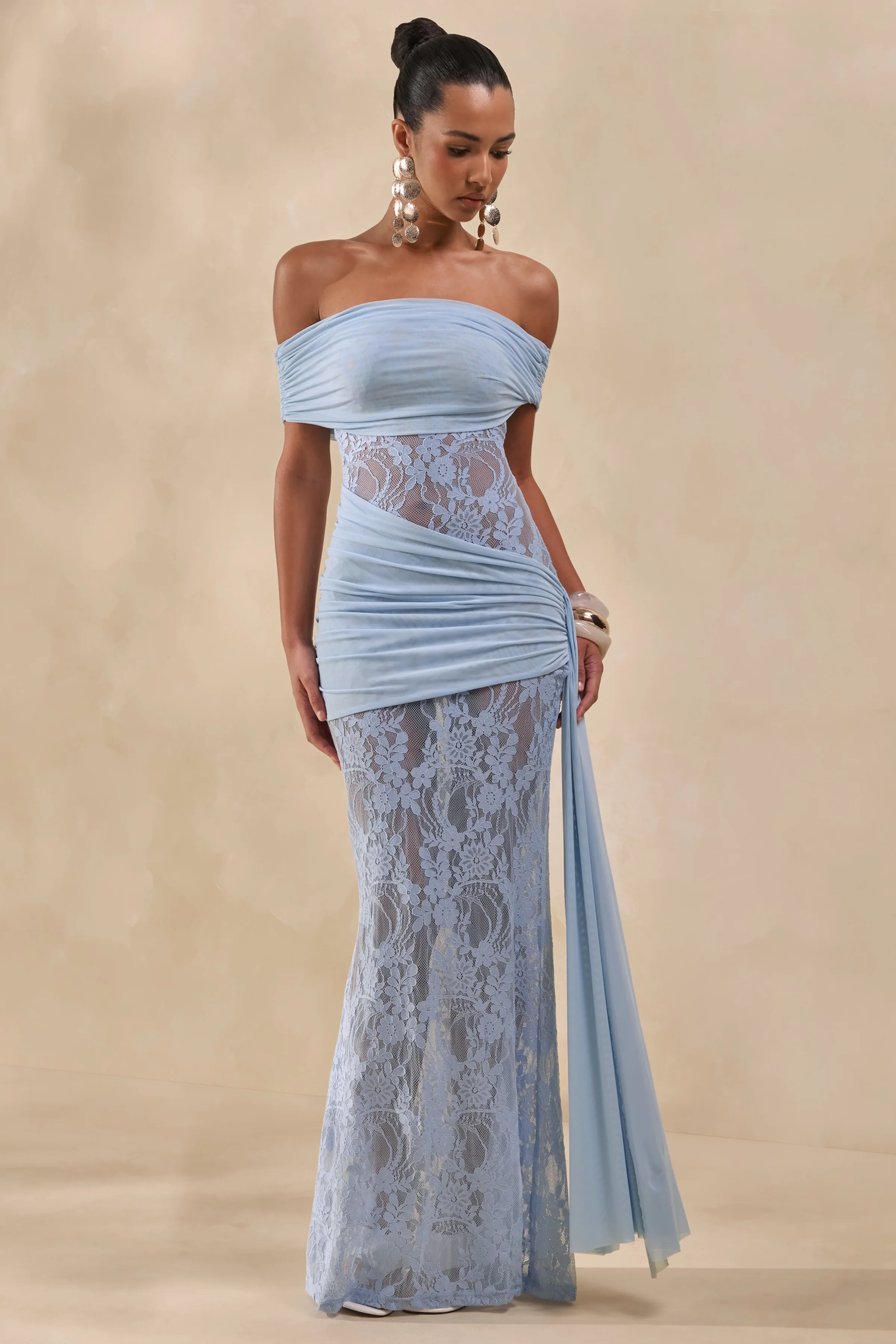 Enavine | Poederblauwe Kanten Bardot Hals Maxi Jurk Met Gerimpelde Details En Ceintuur - Image 4