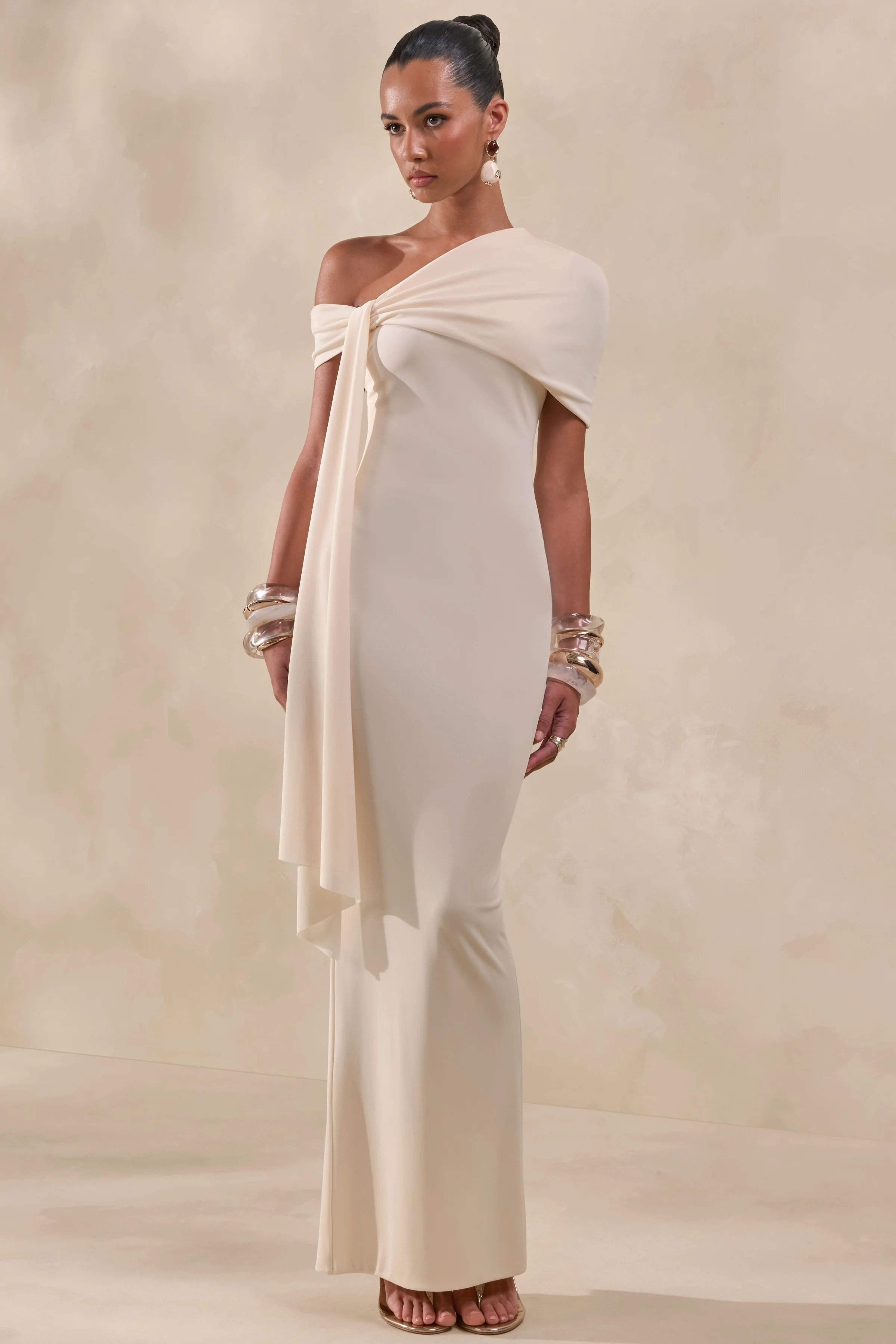 Esalina | Crème Asymmetrische Hals Maxi Jurk Met Ceintuur - Image 4