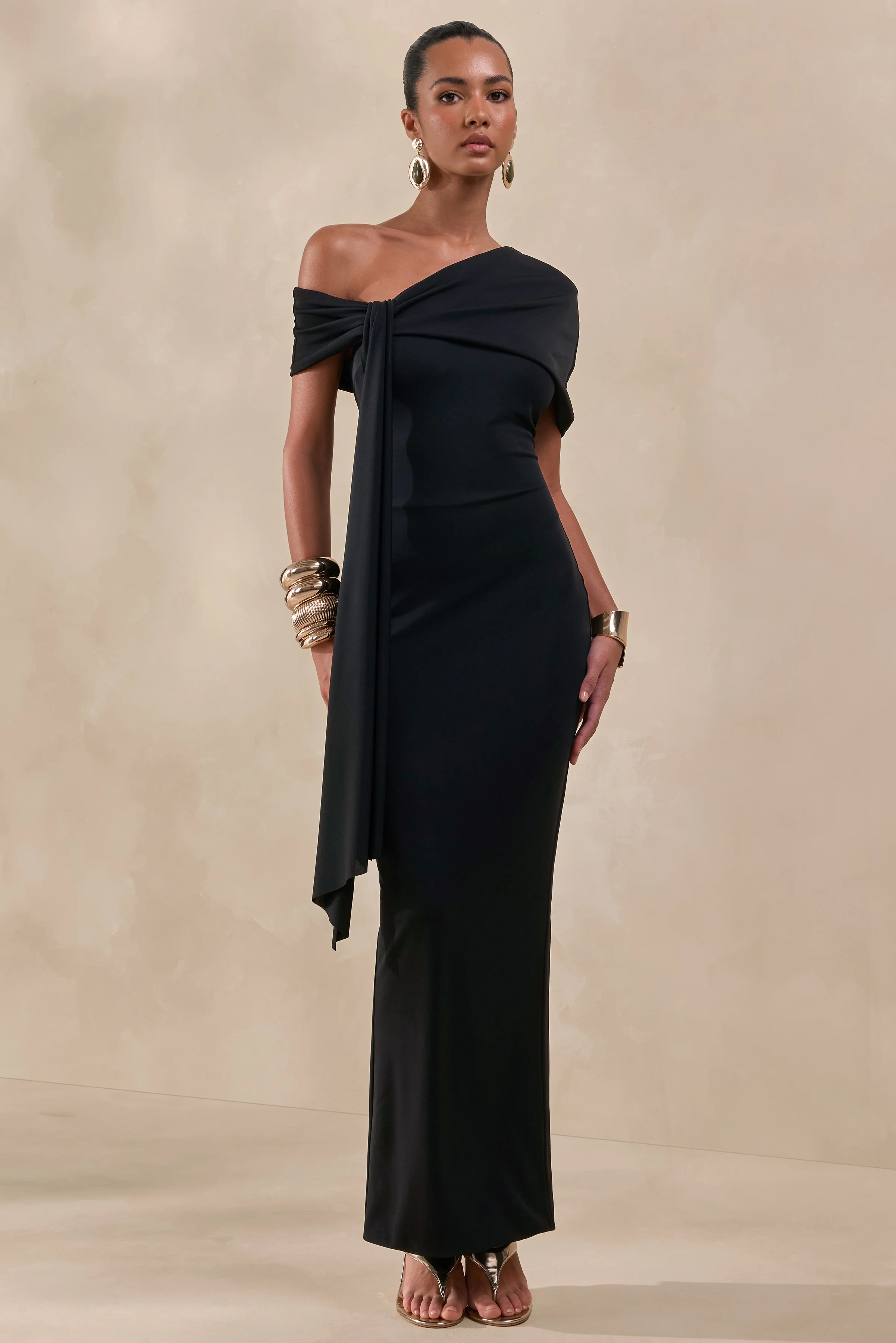 Esalina | Zwarte Asymmetrische Hals Maxi Jurk Met Ceintuur - Image 3