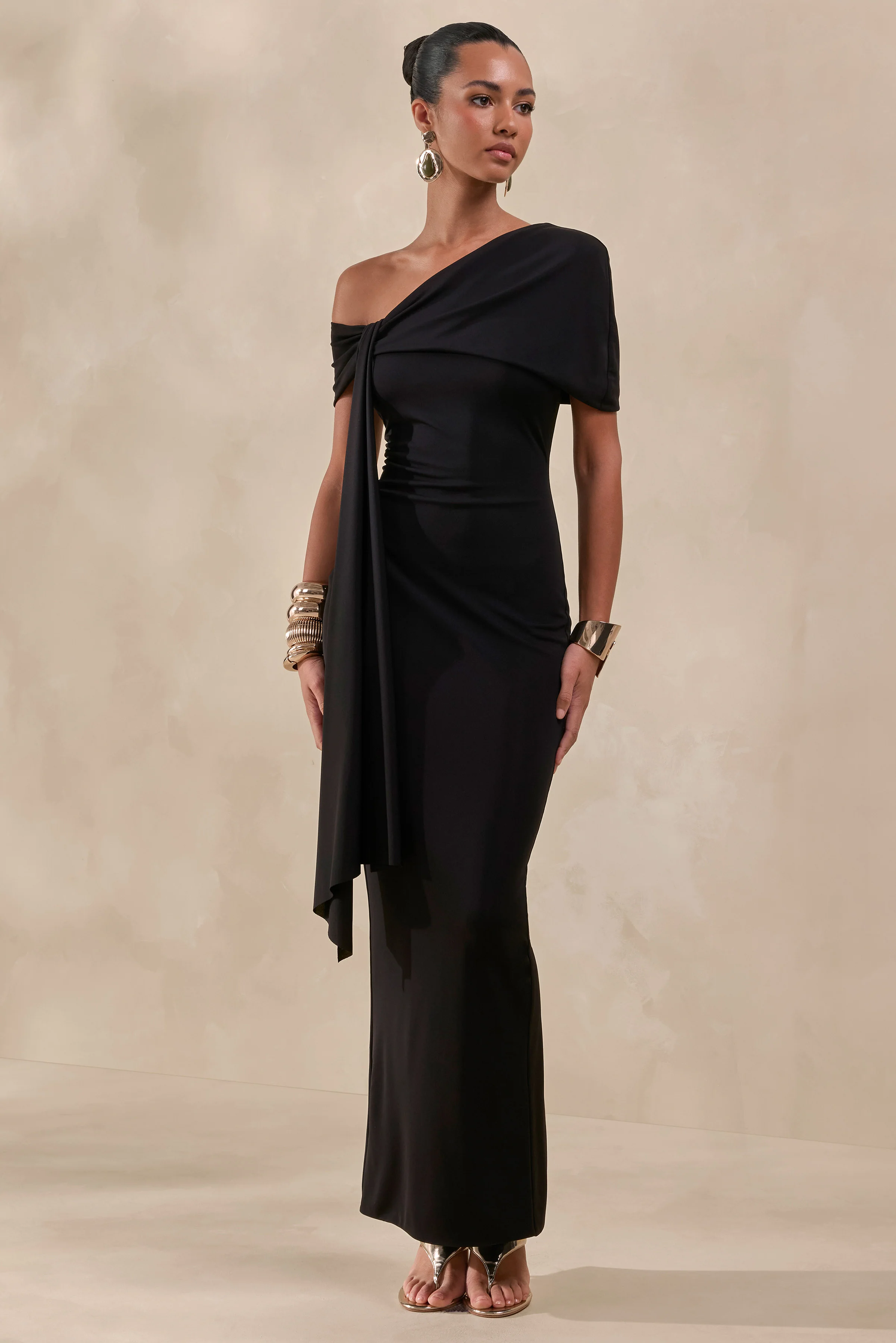 Esalina | Zwarte Asymmetrische Hals Maxi Jurk Met Ceintuur - Image 6