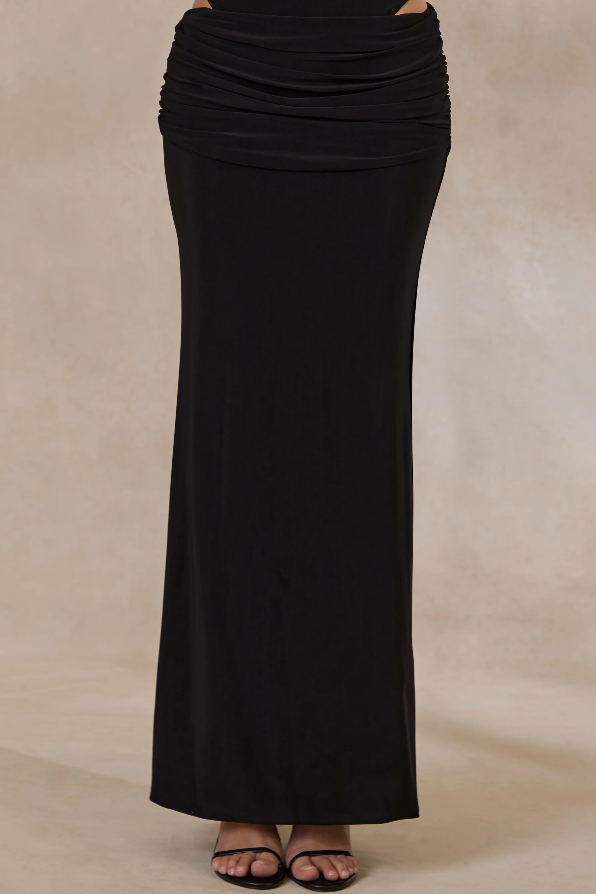Esara | Zwarte Maxi Rok met Geplooide Details - Image 3