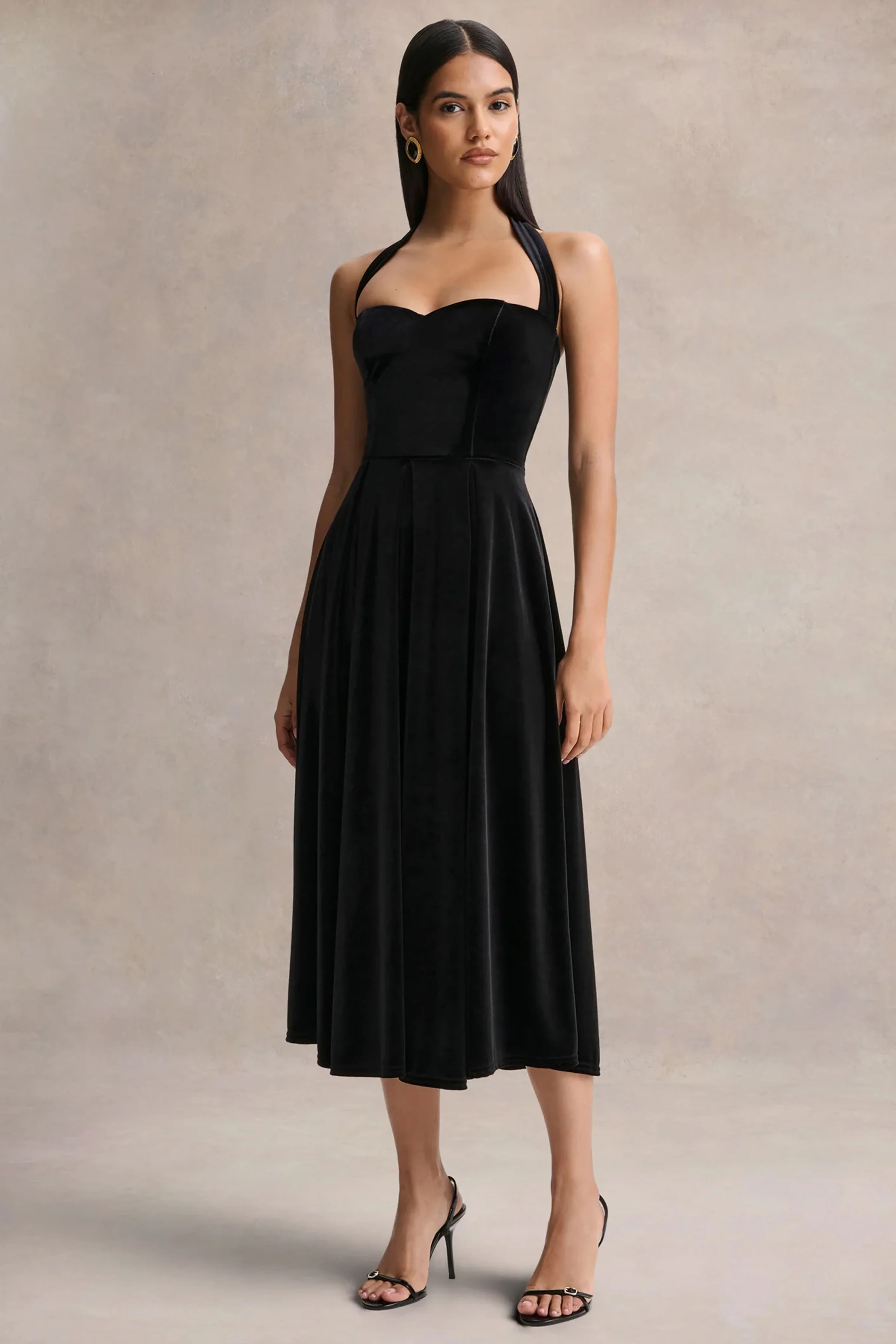 Esmeray | Zwarte Fluwelen Midi Jurk Met Sweetheart Halslijn - Image 3