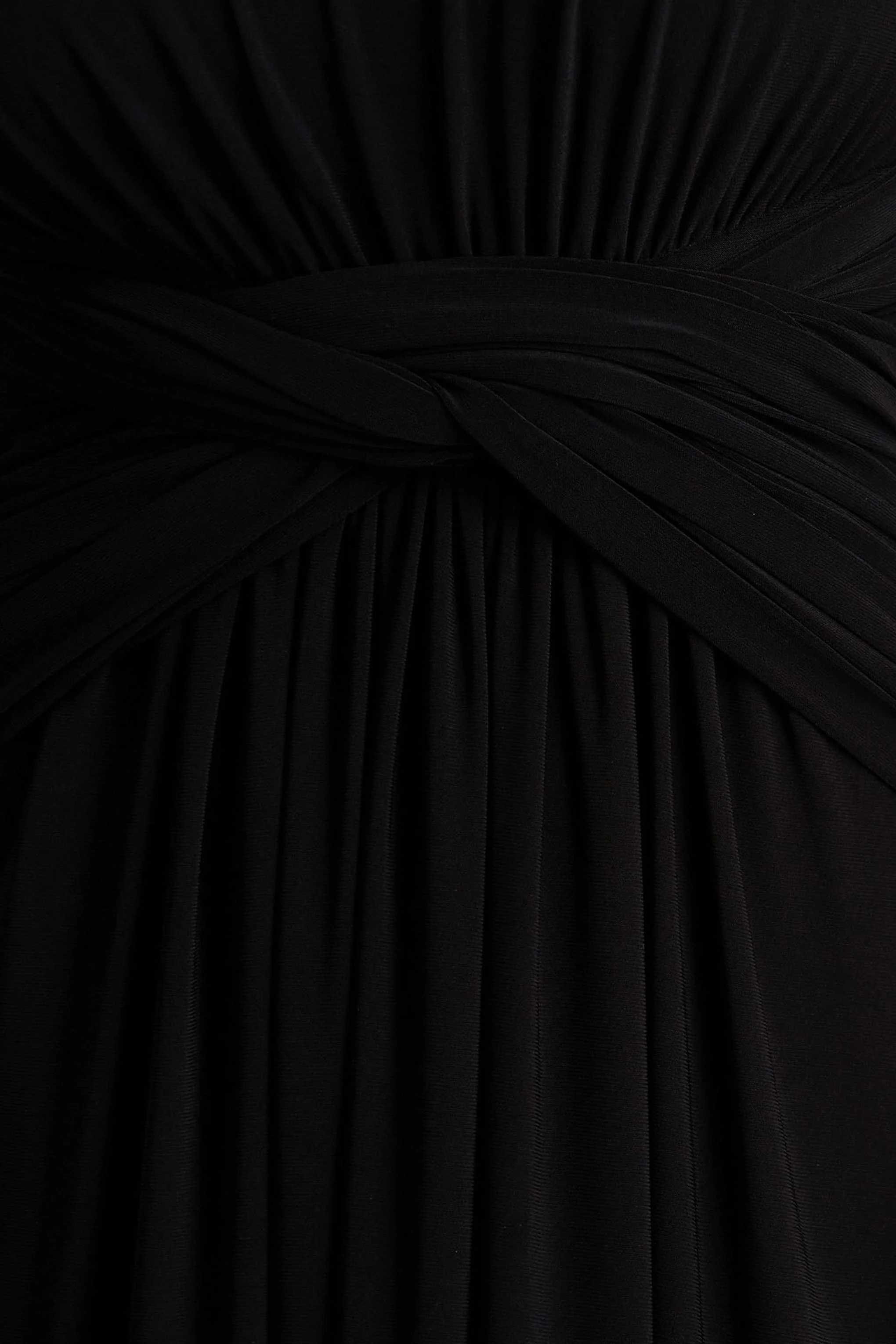 Estrella | Zwart Hoge Hals Maxi Jurk Met Gerimpeld Details - Image 7