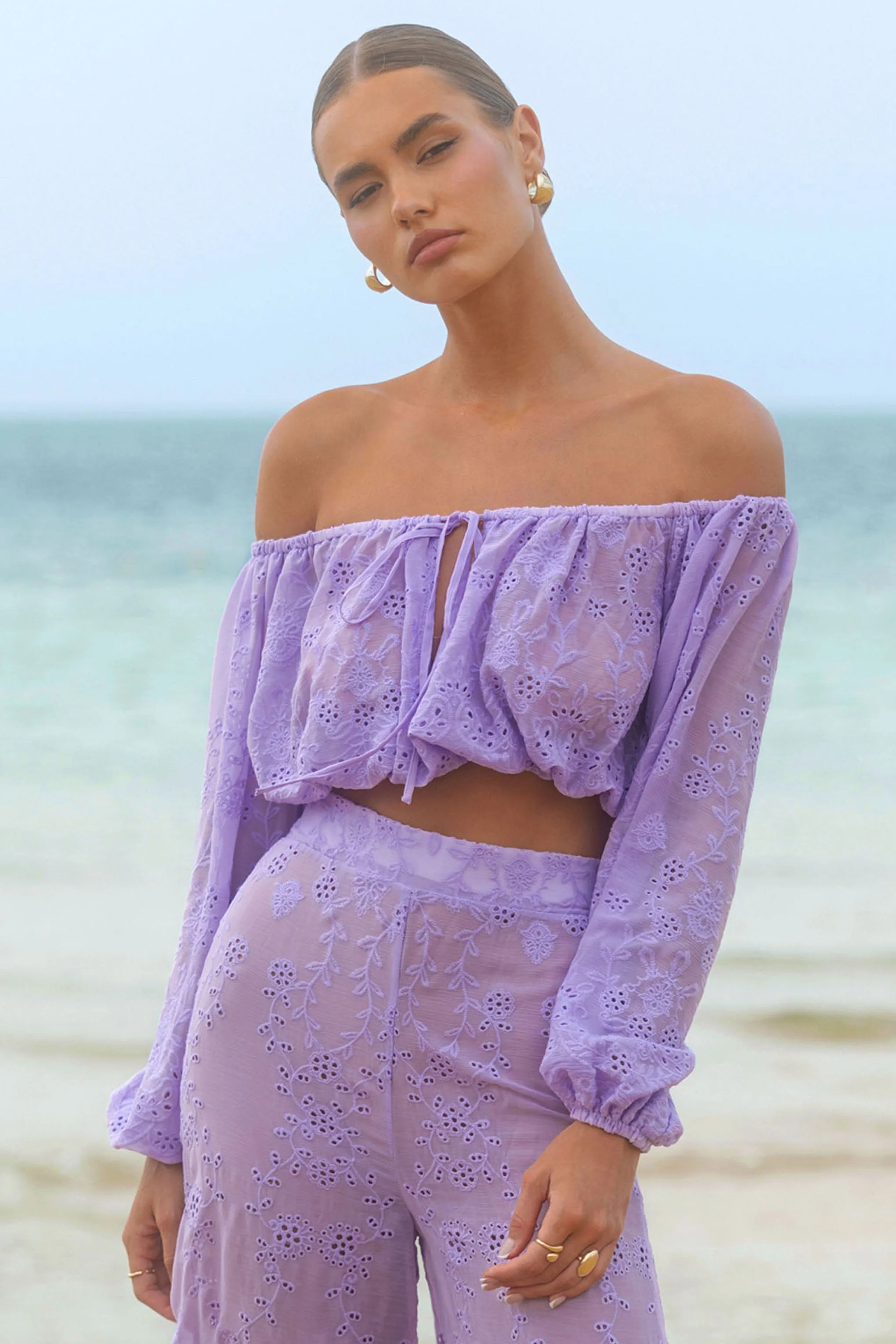 Fabienne | Lila Borduurde Bardot Top Met Pof Mouwen - Image 5