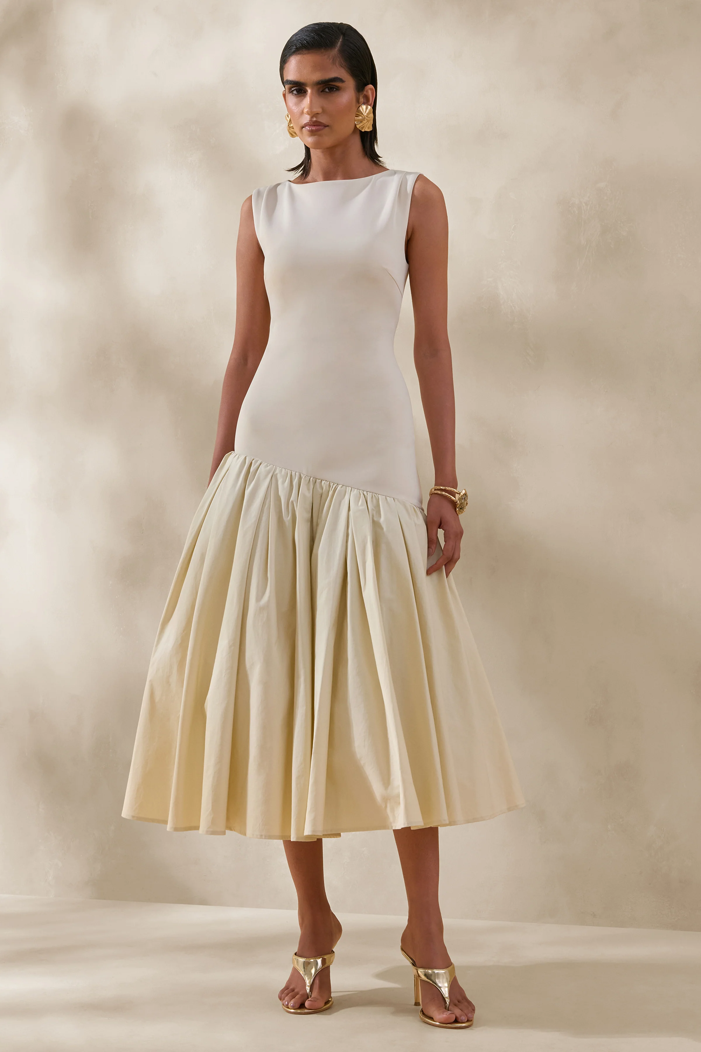 Fantasia | Crème Midi Jurk met Boot Hals en Asymmetrische Verlaagde Taille - Image 4