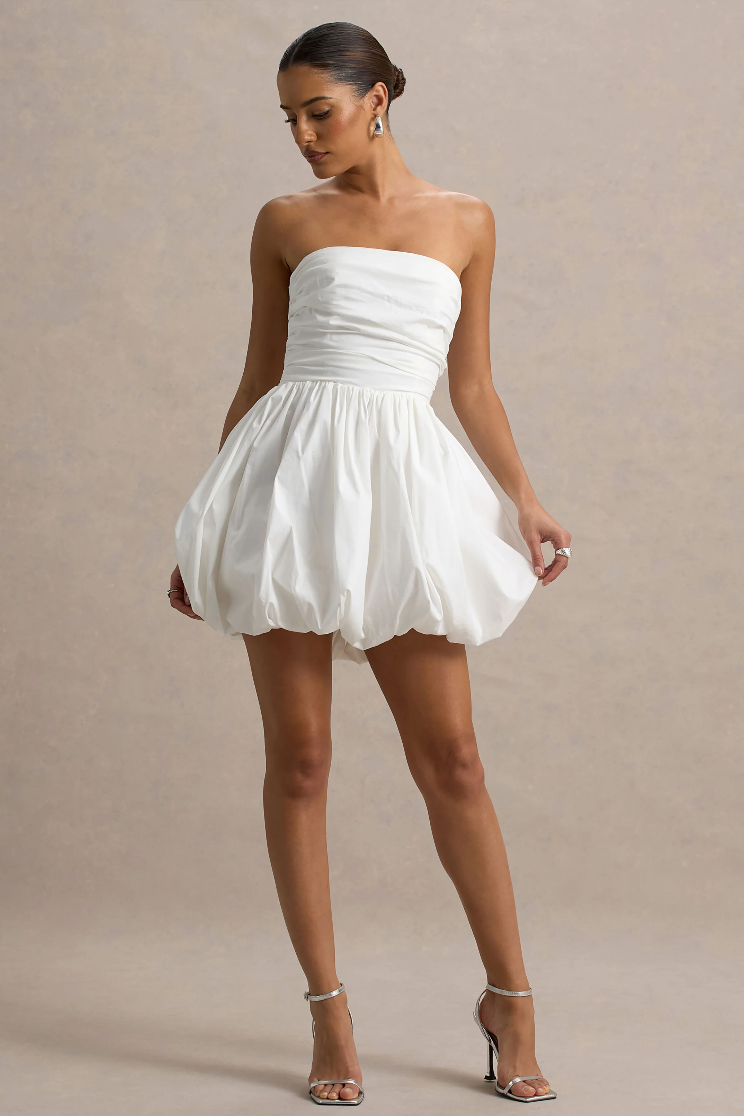 Faye | Wit Pof Bandeau Micro Mini Jurk Met Gerimpeld Details