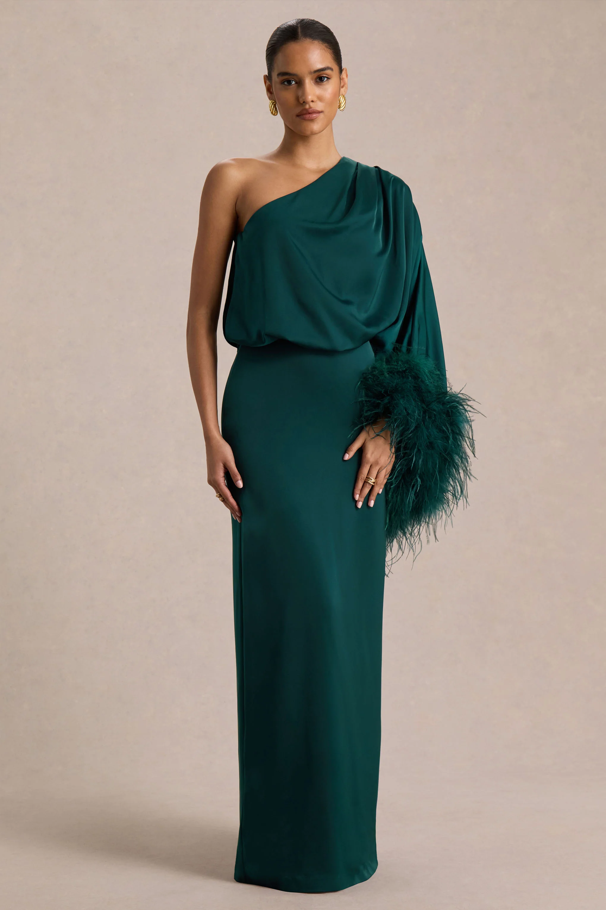 Felicity | Blauwgroene Satijnen Asymmetrische Hals Maxi Jurk Met Veren En Gerimpelde Detail - Image 5