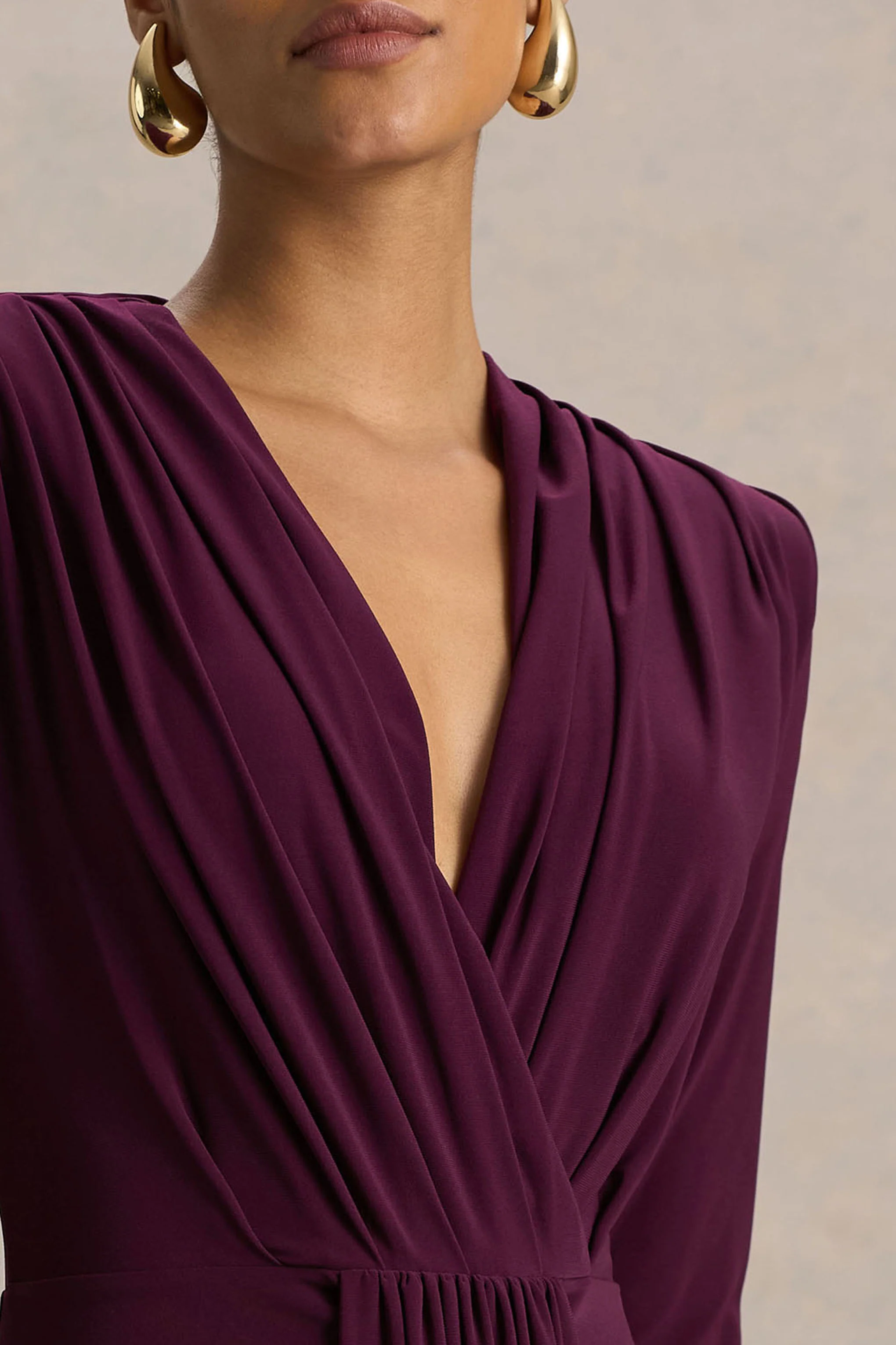 Flashy | Bordeaux Diepe V-Hals Maxi Jurk Met Gerimpeld Details - Image 3