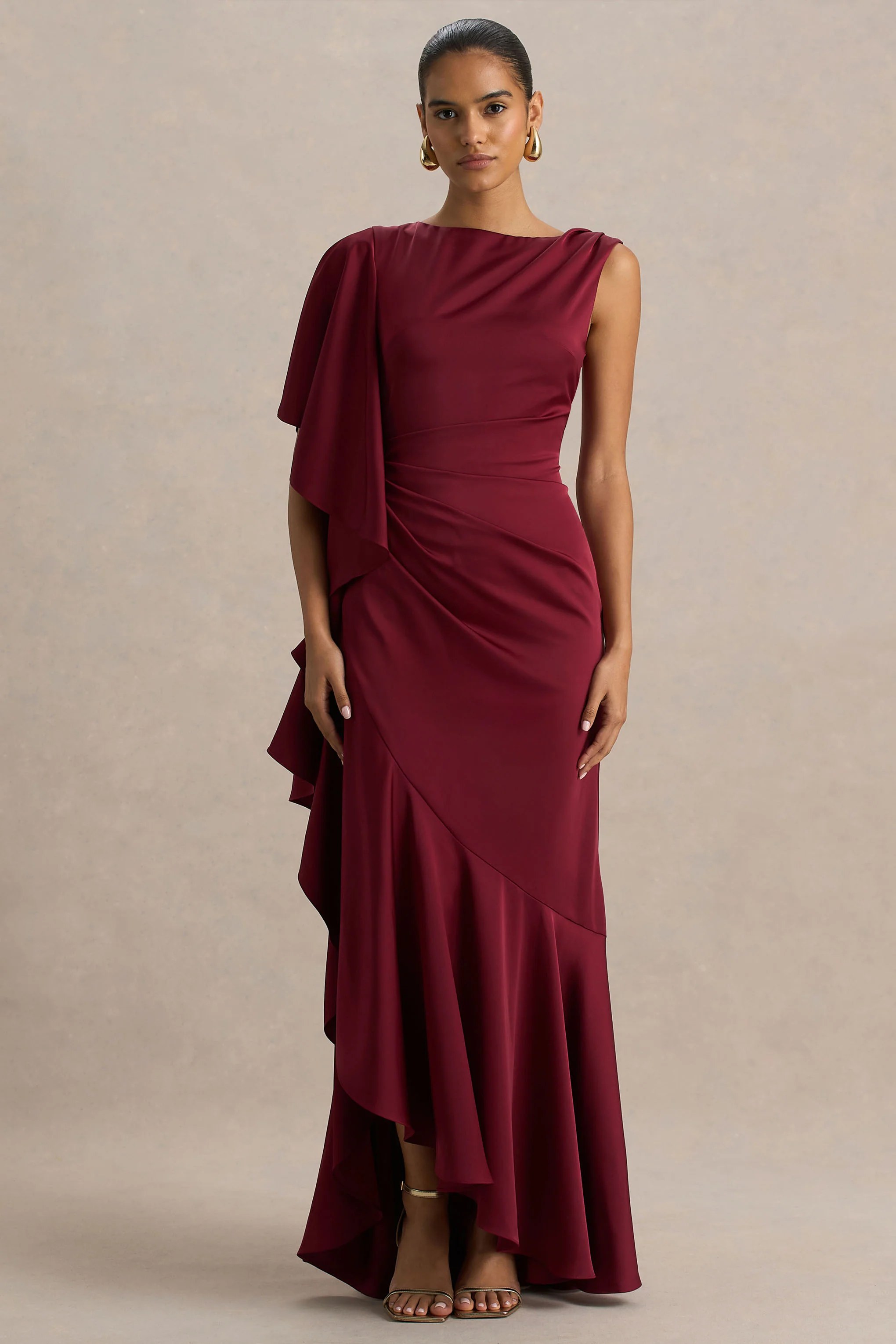 Freya | Bordeaux Satijnen Hoge Hals Maxi Jurk Met Voorsplit En Rcuhes Detail - Image 5