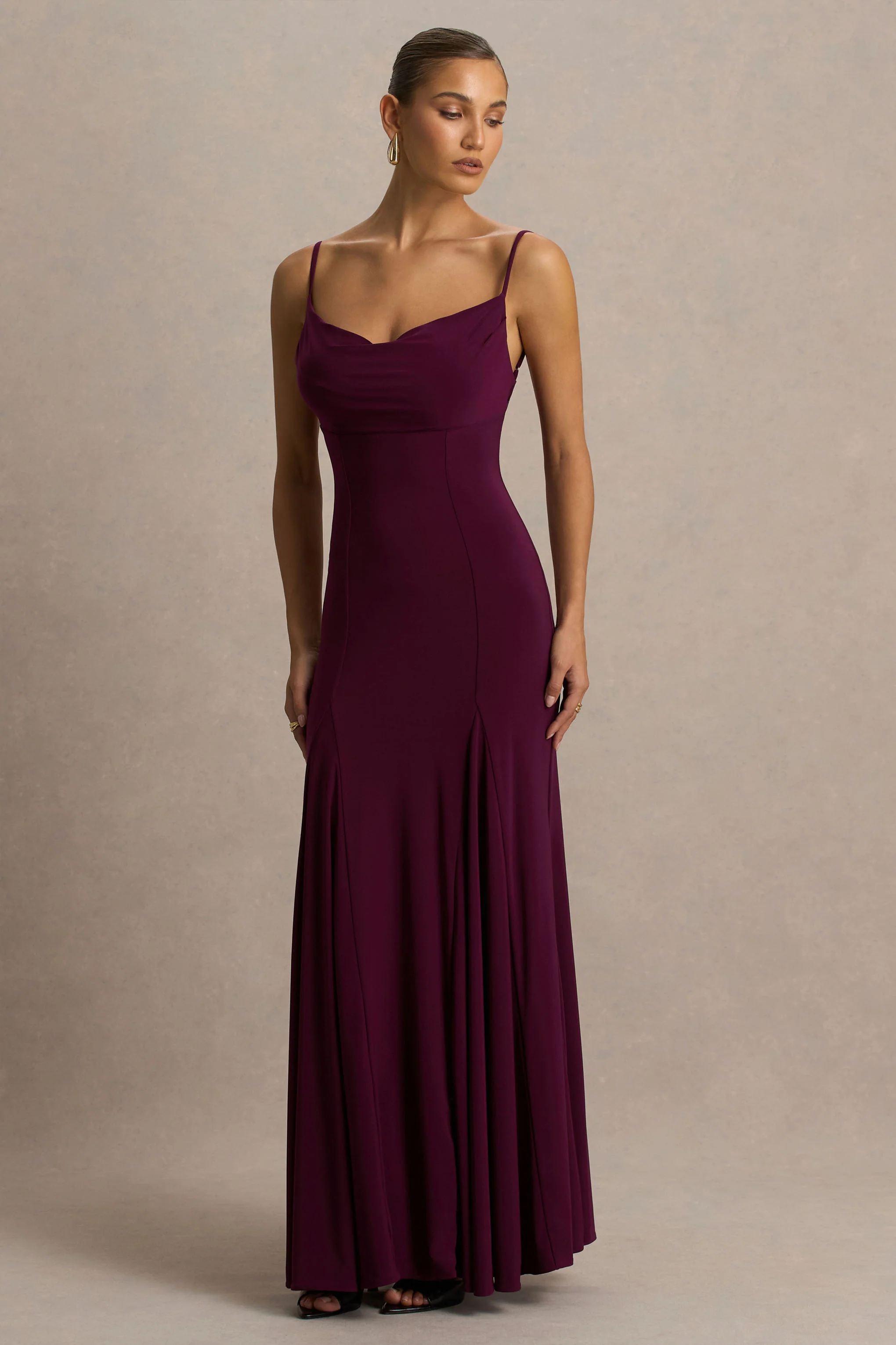 Gabbie | Bordeaux Draperend Hals Maxi Jurk Met Mesh Rug Detail - Image 3
