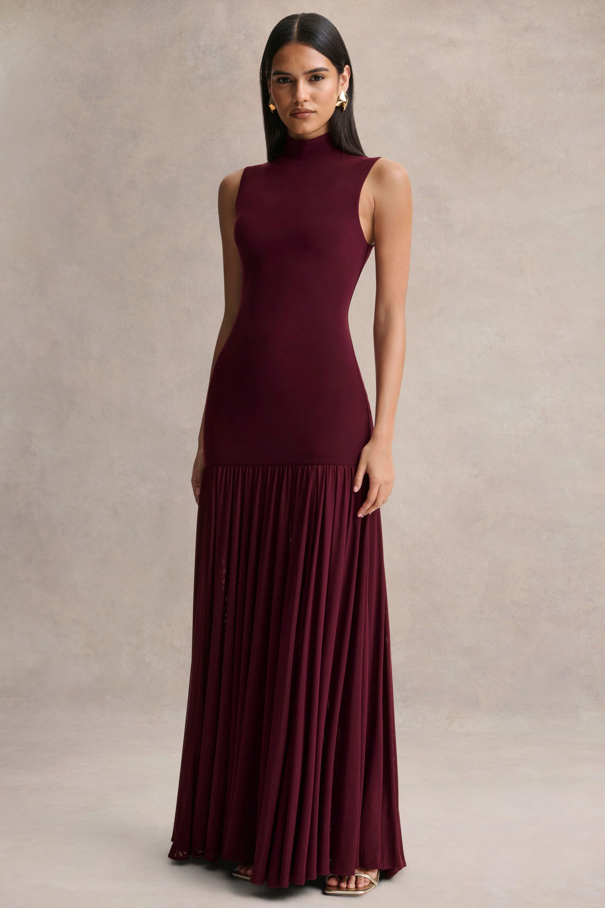 Gigi | Bordeaux Hoge Hals Maxi Jurk Met Verlaagde Taille En Doorzichtige Rok - Image 5