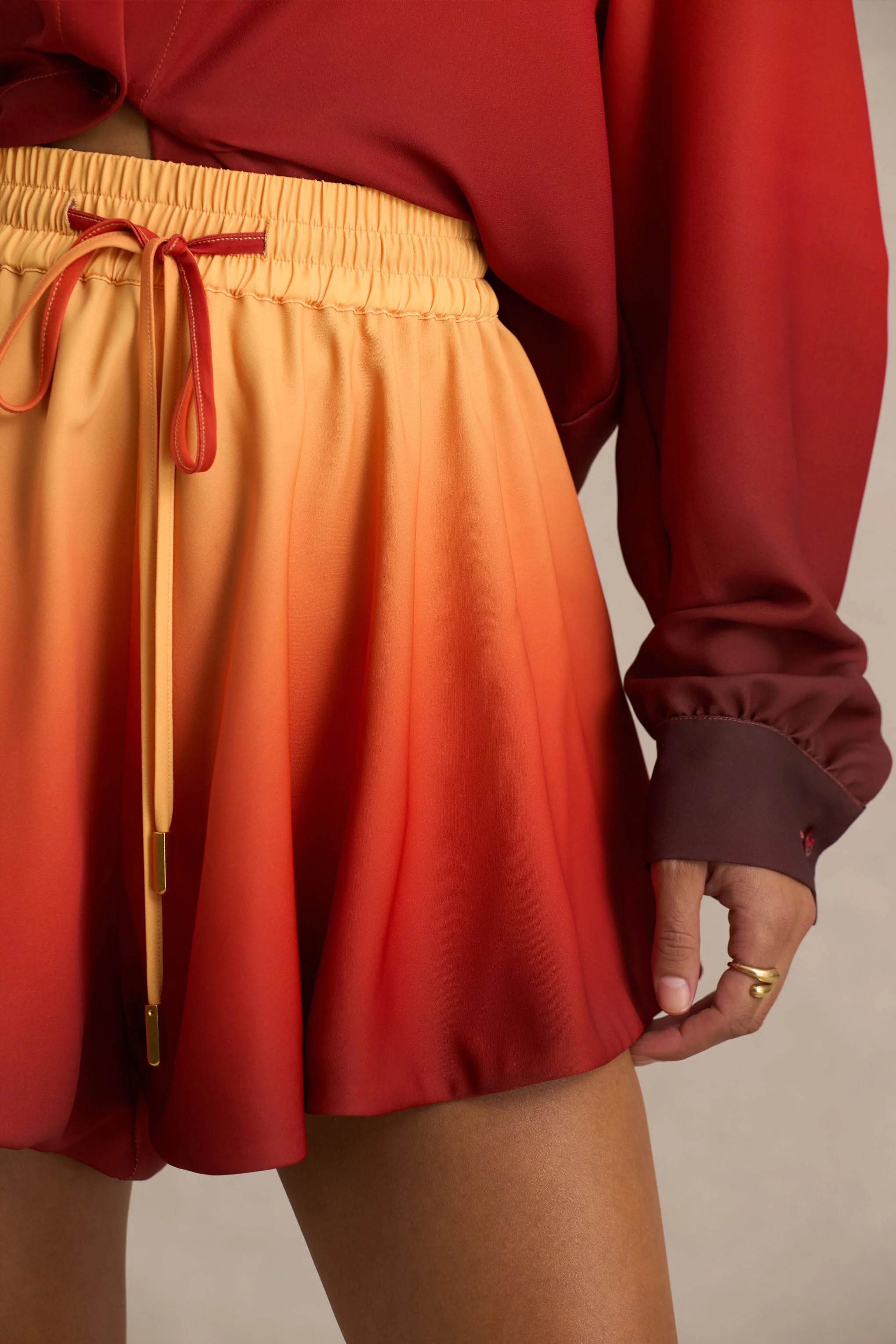 Gold Coast | Ombre Satijnen Korte Broek met Trekkoord Detail - Image 6