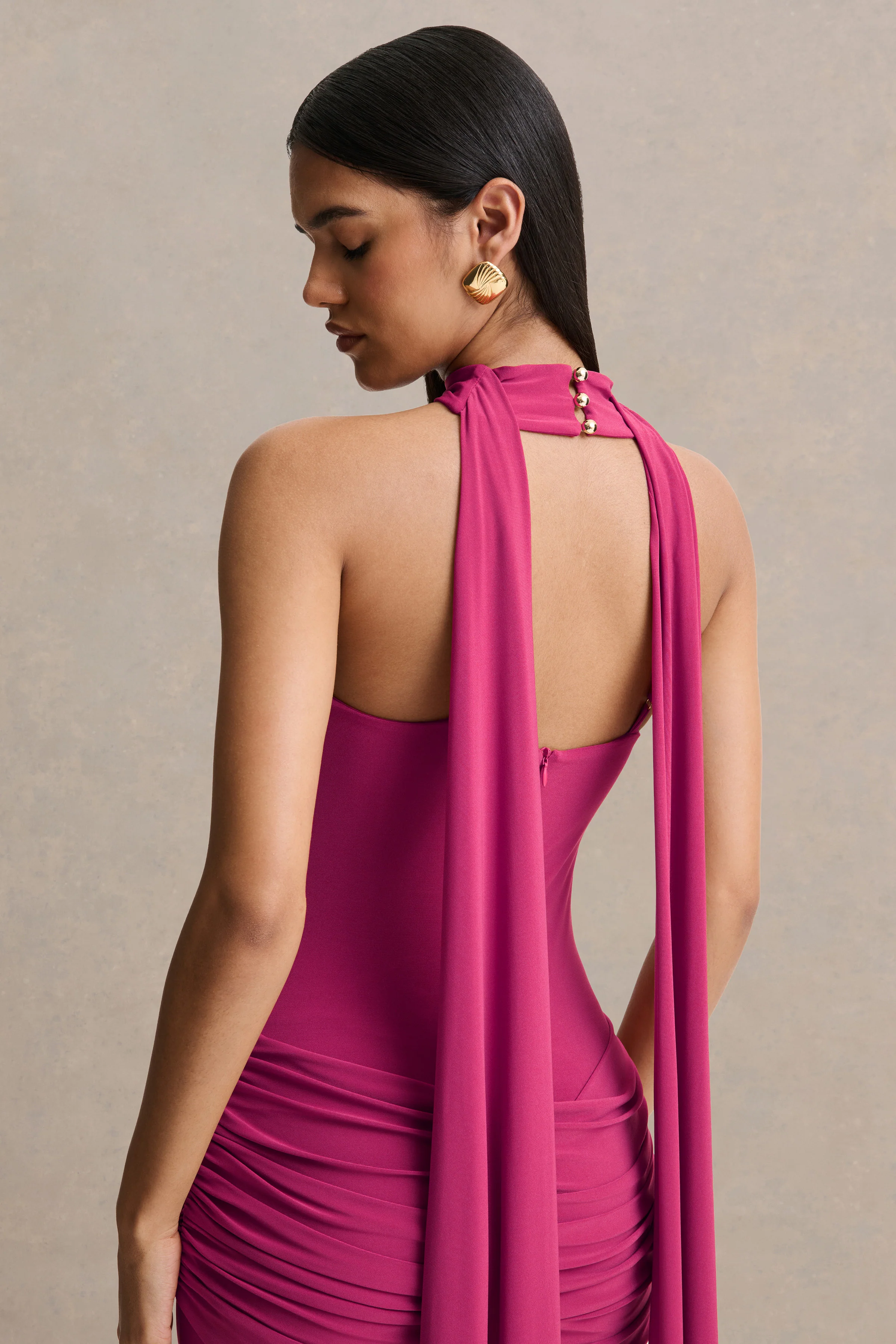 Graciella | Felroze Bandeau Maxi Jurk Met Gedrapeerde Details En Sjaaldetail - Image 4