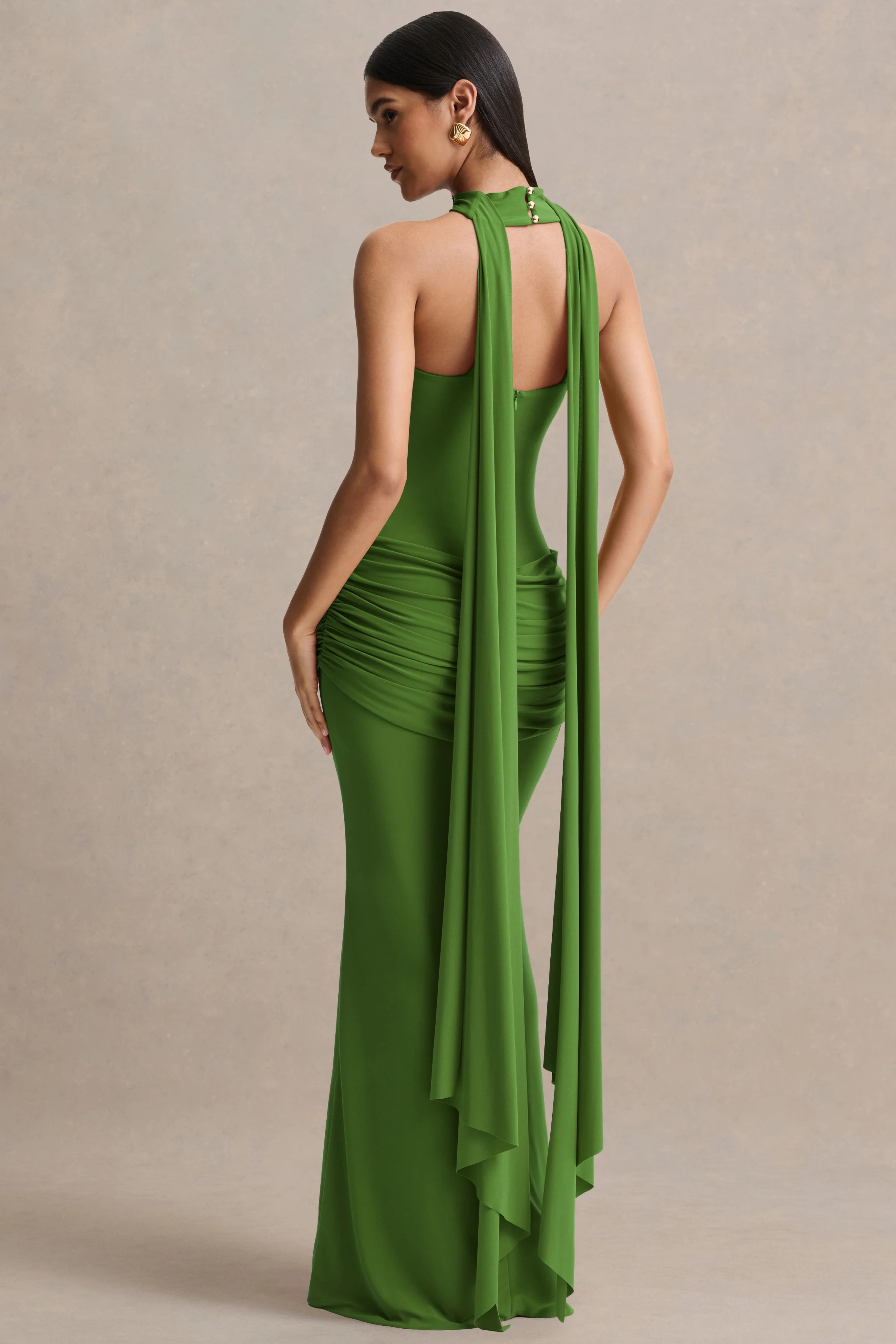 Graciella | Olijfgroene Bandeau Maxi Jurk Met Draperende Details En Sjaaldetail - Image 2