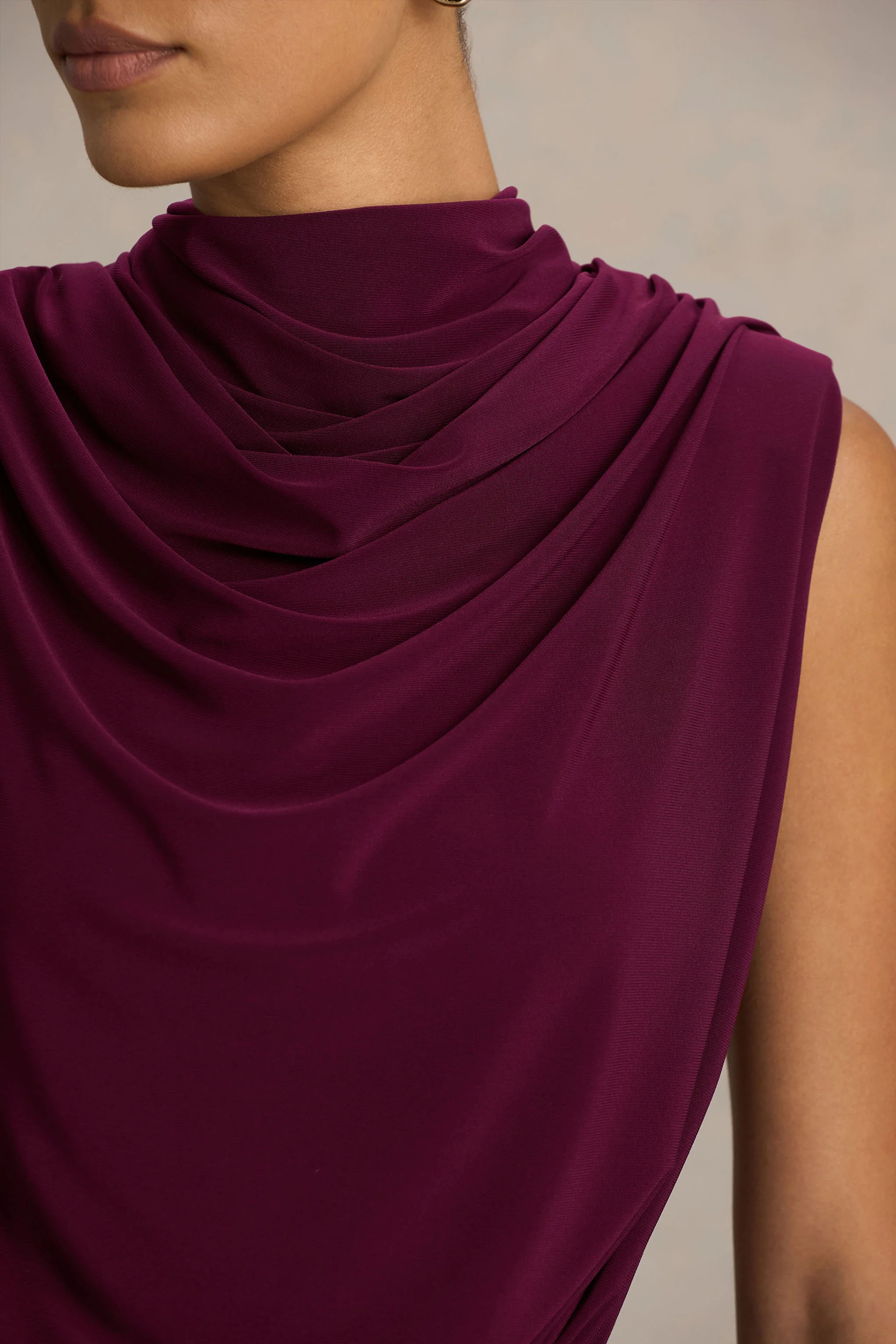 Hermia | Bordeaux Hoge Hals Midi Jurk - Image 3