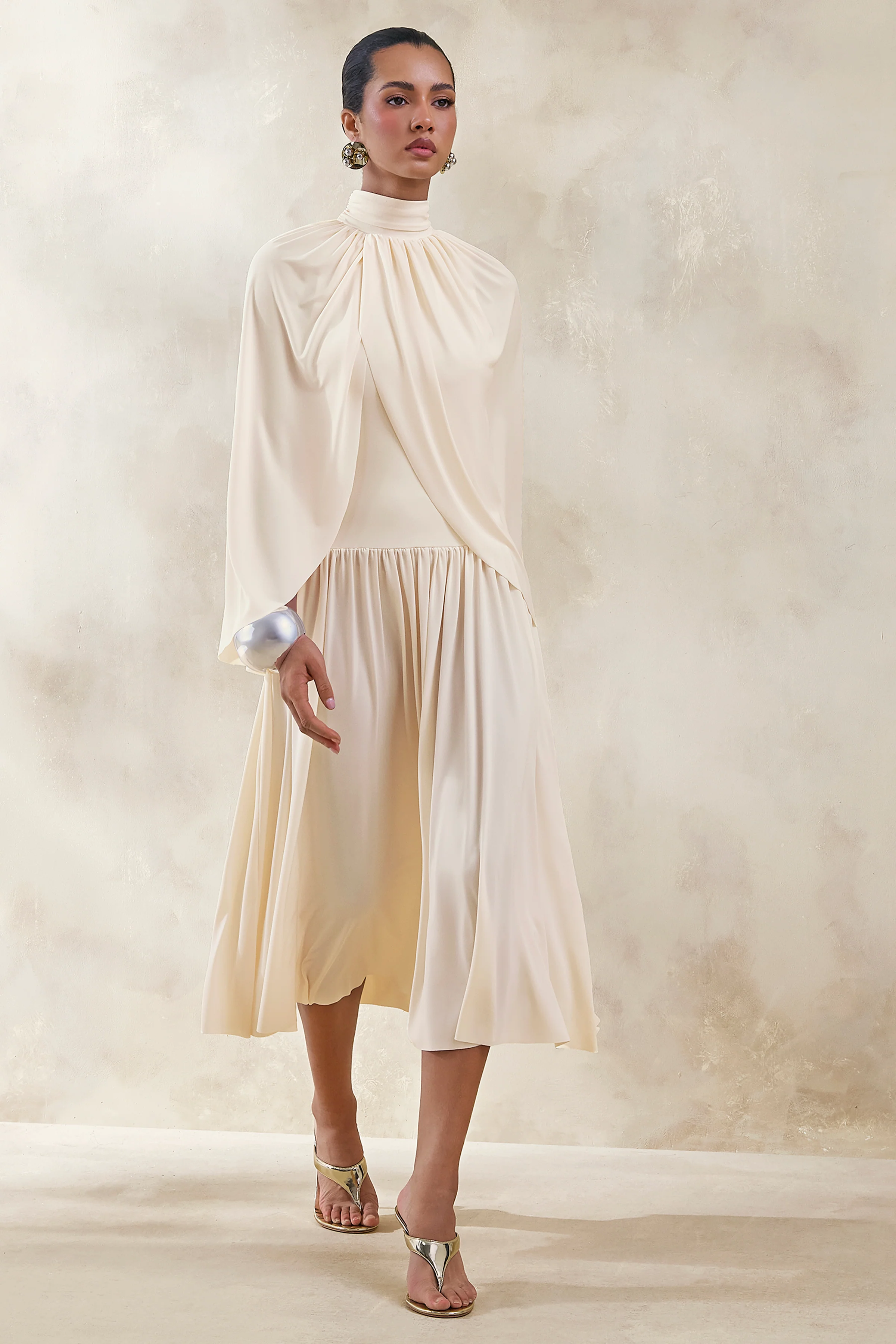 Honora | Crème Hoge Hals Midi Jurk Met Cape Mouwen - Image 5