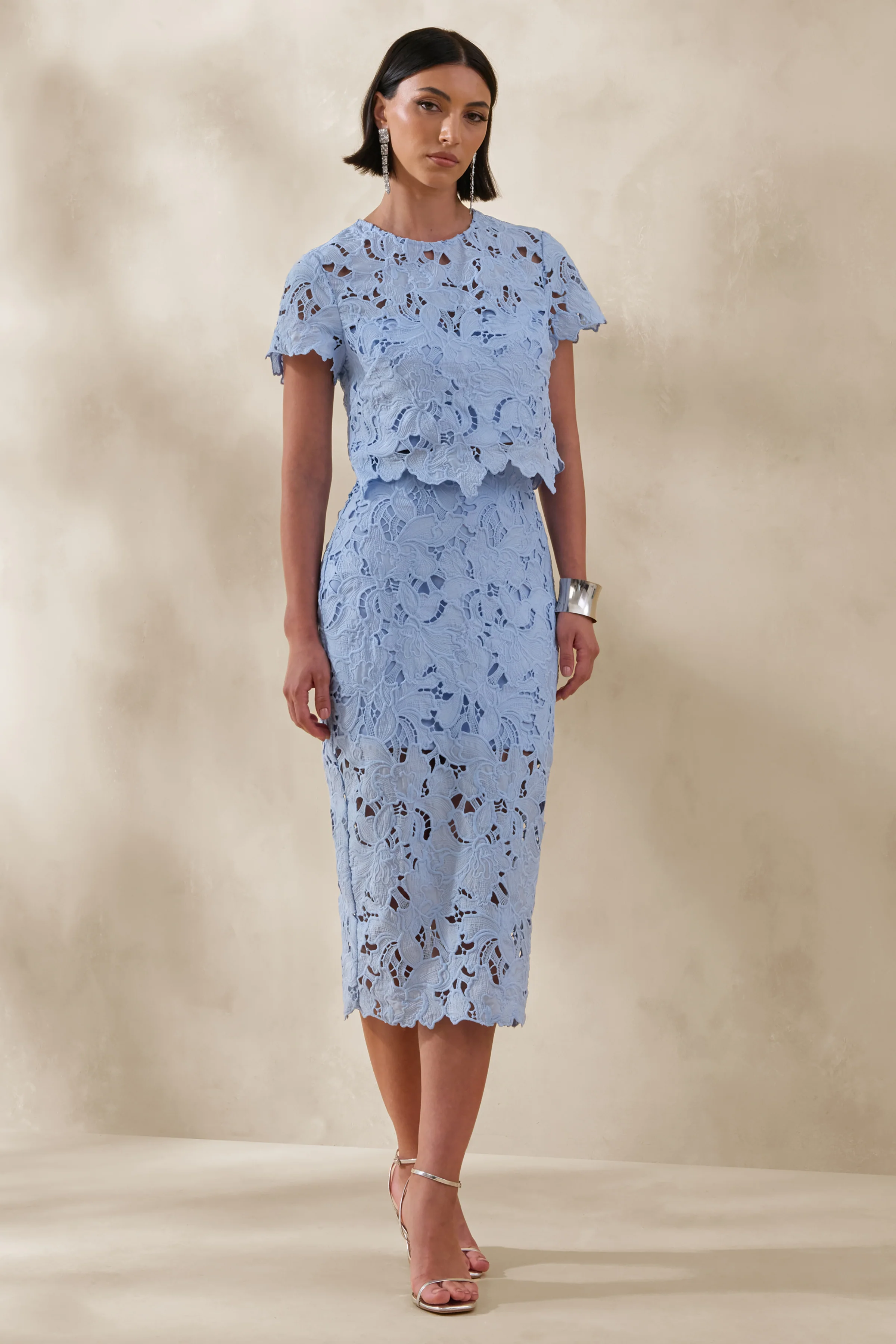 Ina | Poederblauwe Kanten Ronde Hals Crop Top - Image 3