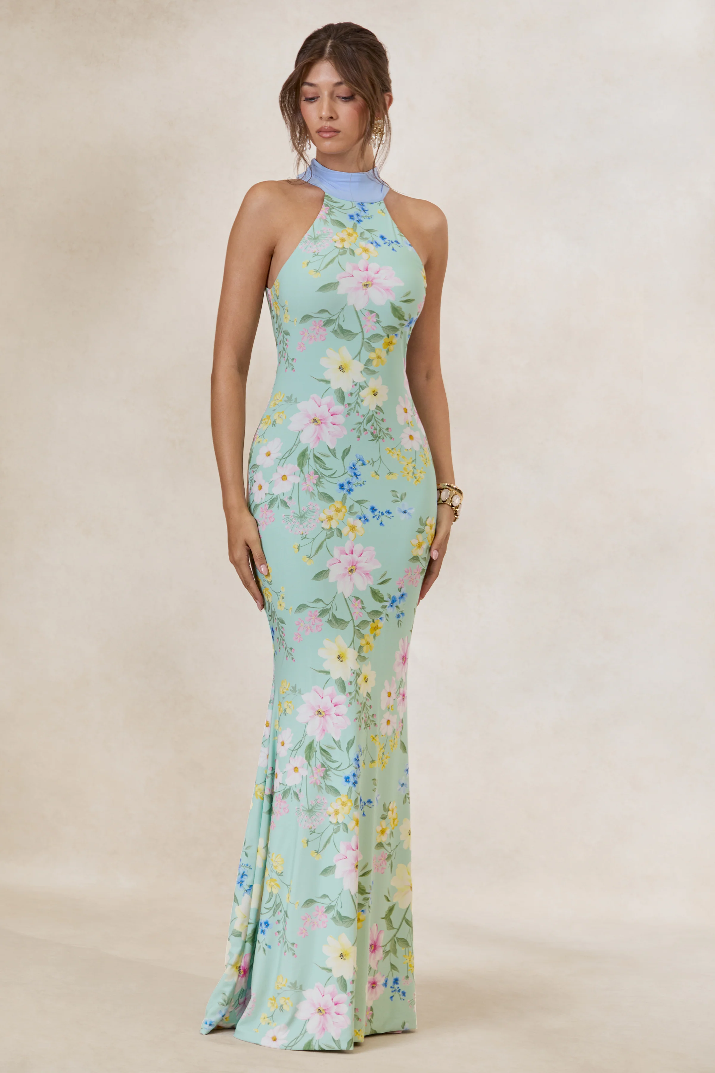 Inarah | Mintgroene maxi-jurk met hoogsluitende hals en sjaal-detail - Image 5