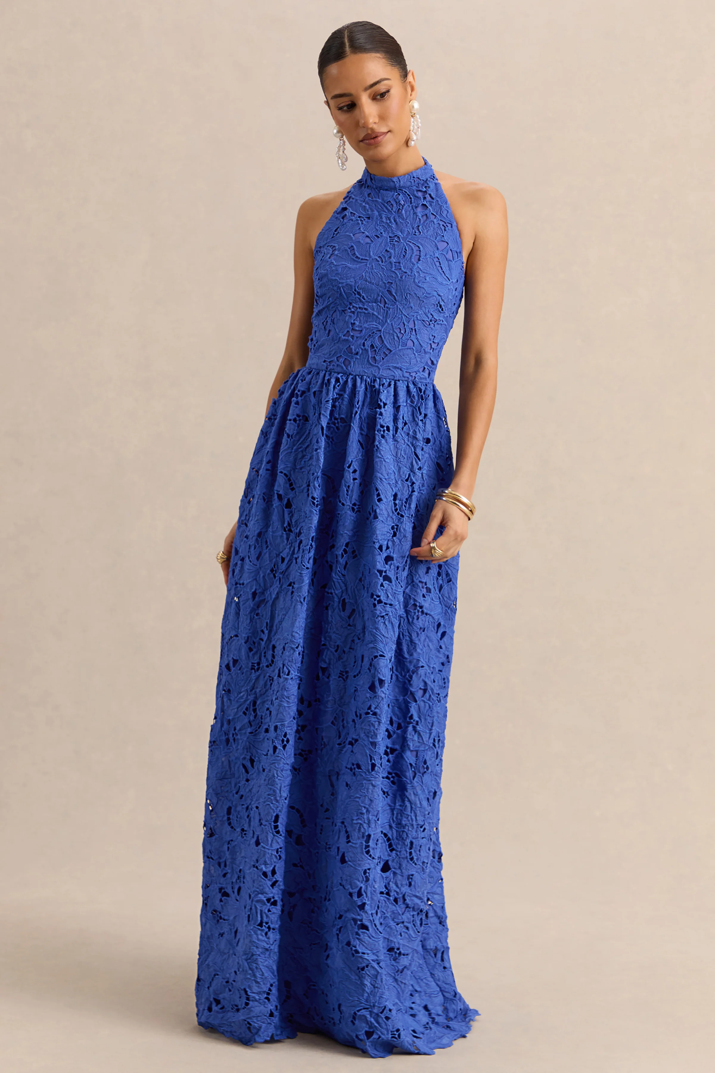 Indiana | Donkerblauwe Broderie Halternek Maxi Jurk - Image 6