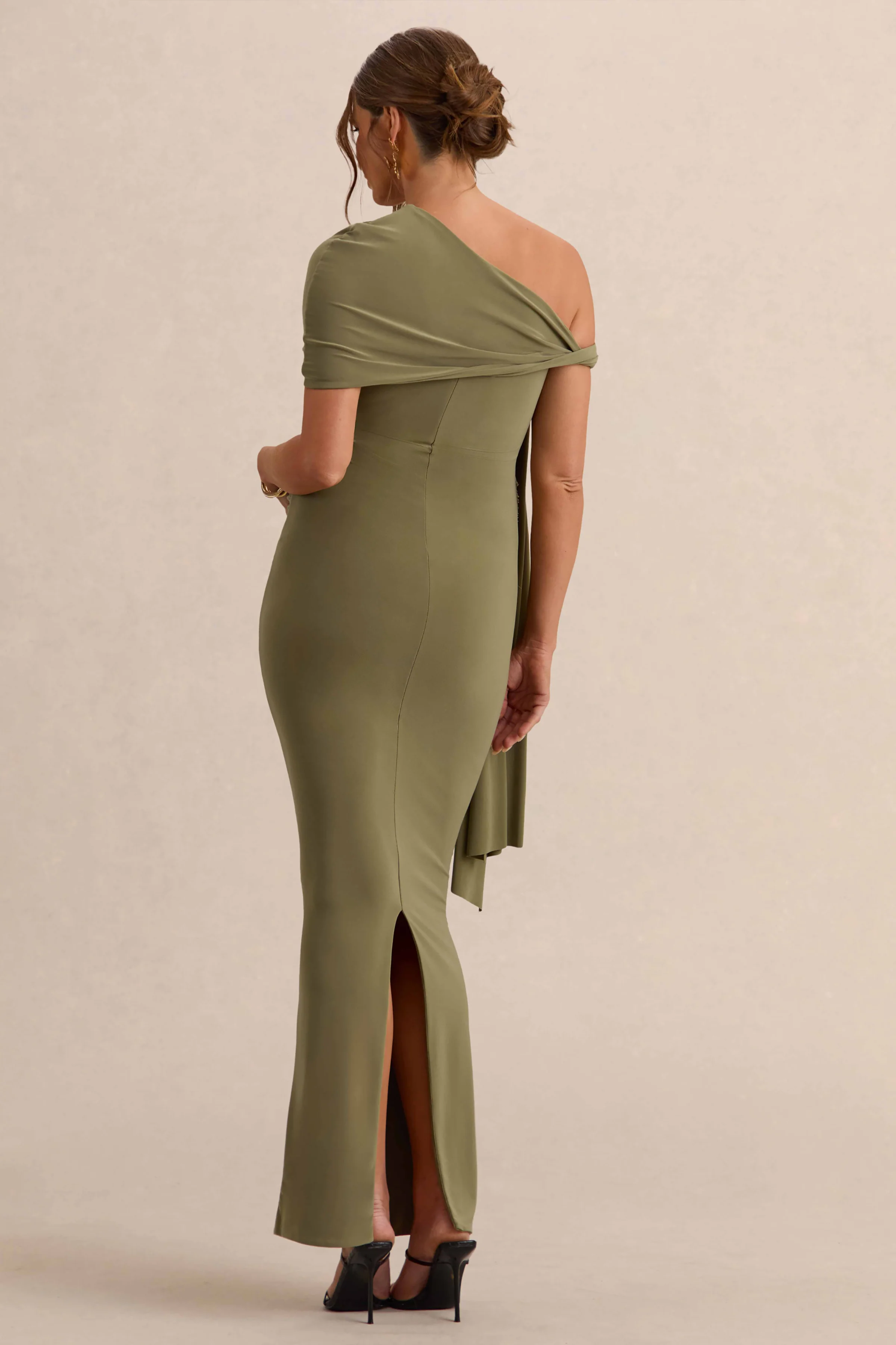 Isela | Kakigroene Asymmetrische Hals Zwangerschaps Maxi Jurk Met Ceintuur Detail - Image 2
