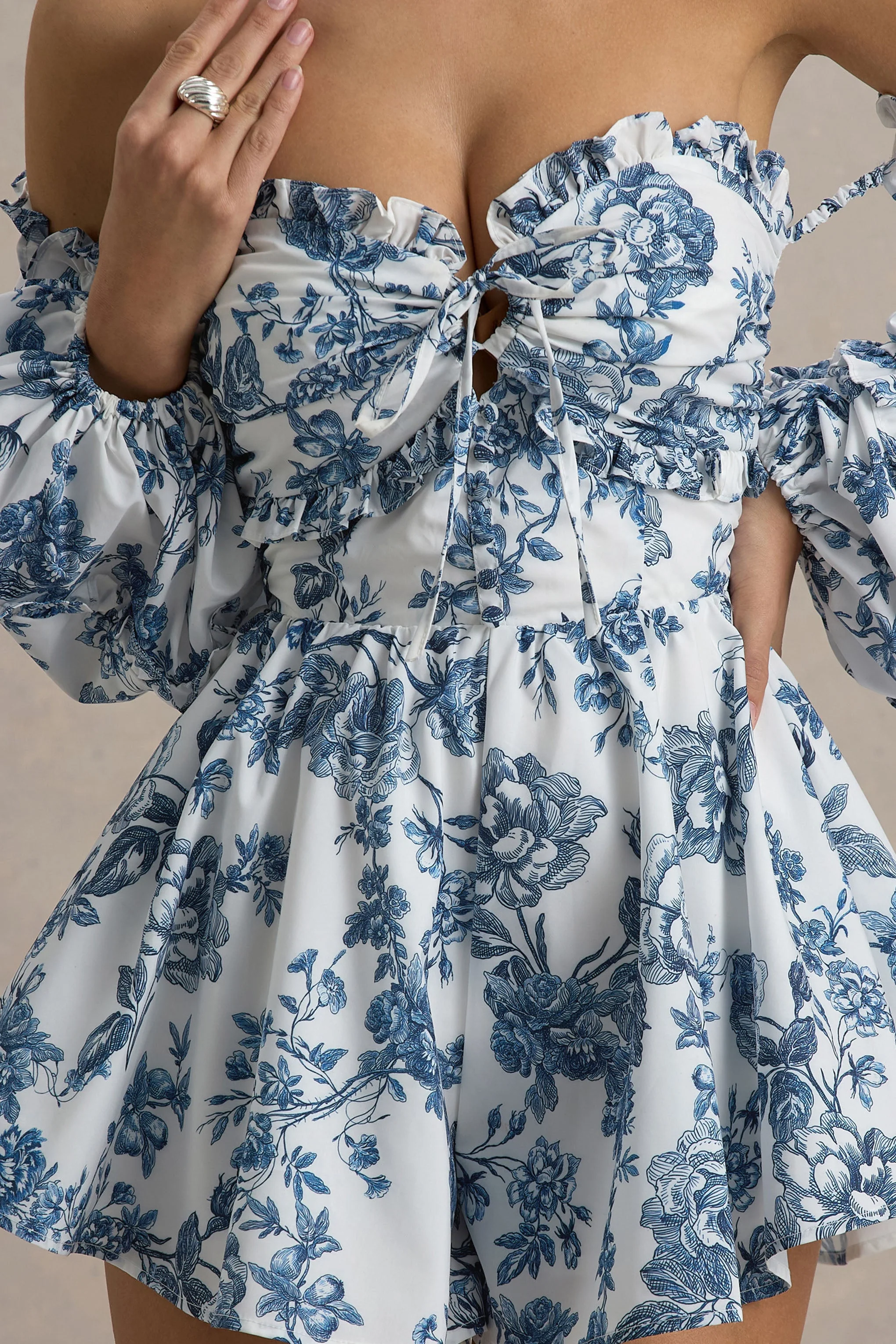 Ithaca | Blauwe Porselein Print Bardot Gerimpelde Playsuit - Image 6