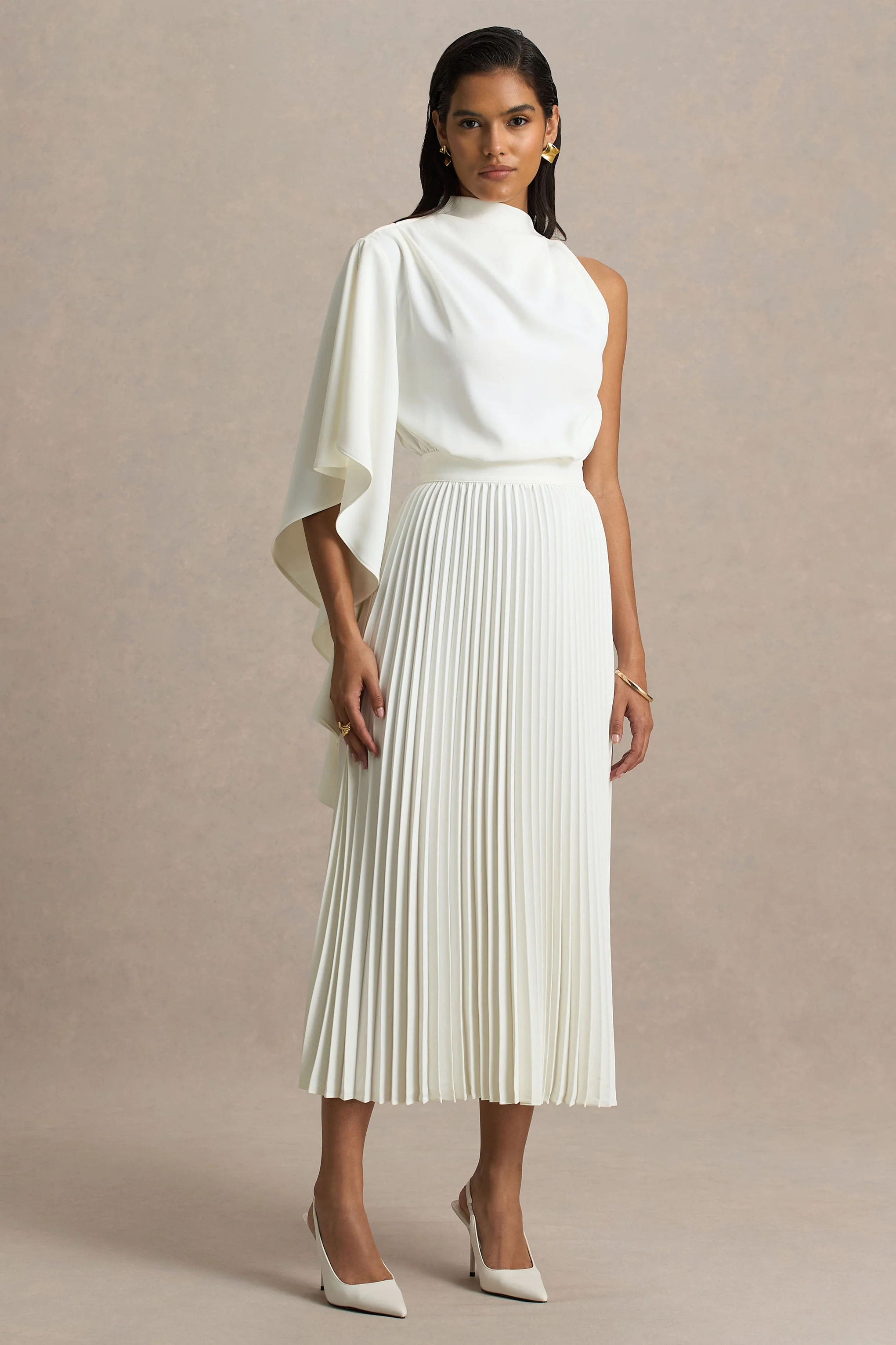 Jimena | Crème Hoge Hals Midi Jurk Met Eén Lange Mouw En Geplooide Details - Image 5