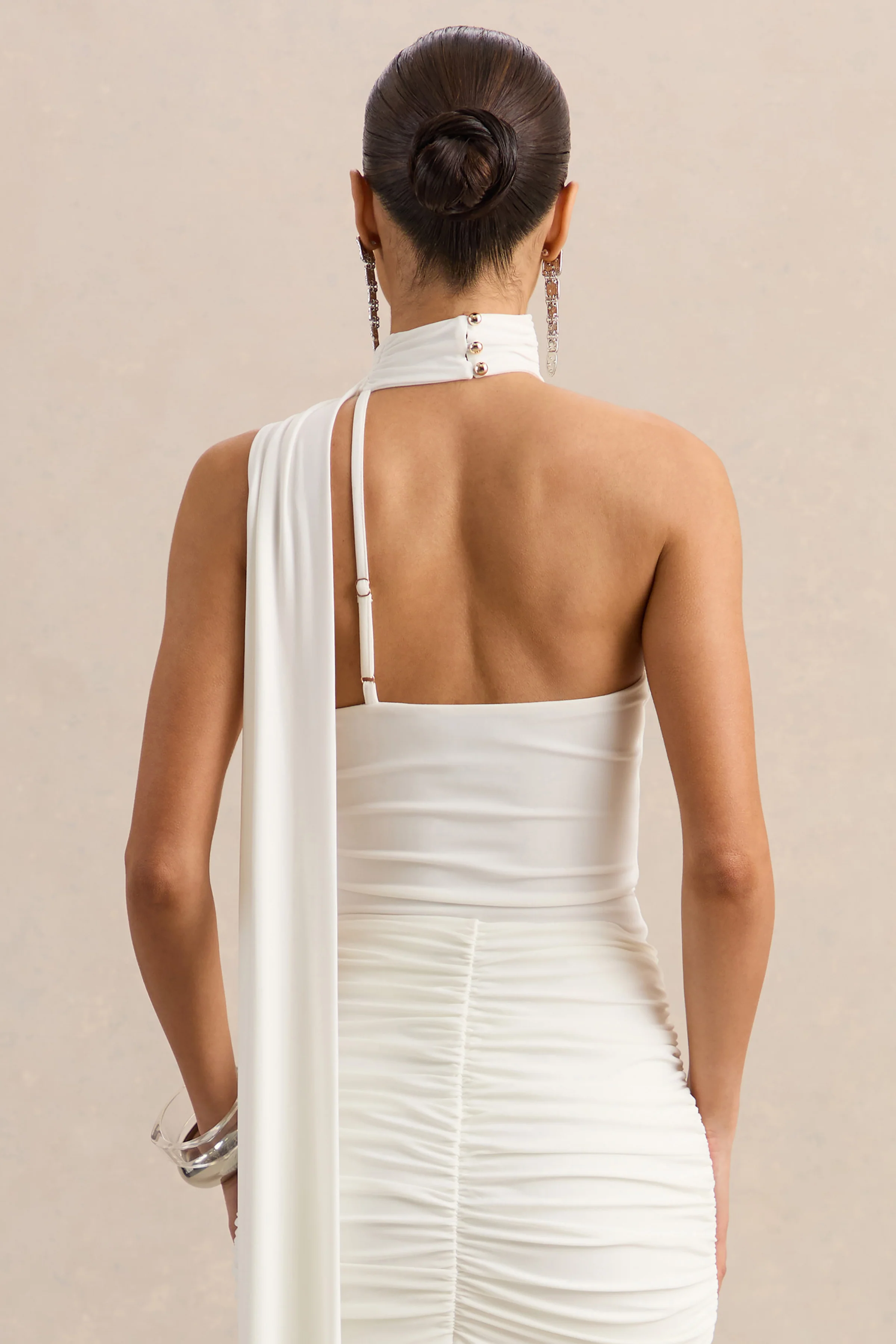 Jisella | Witte Asymmetrische Hals Body Met Sjaal - Image 2