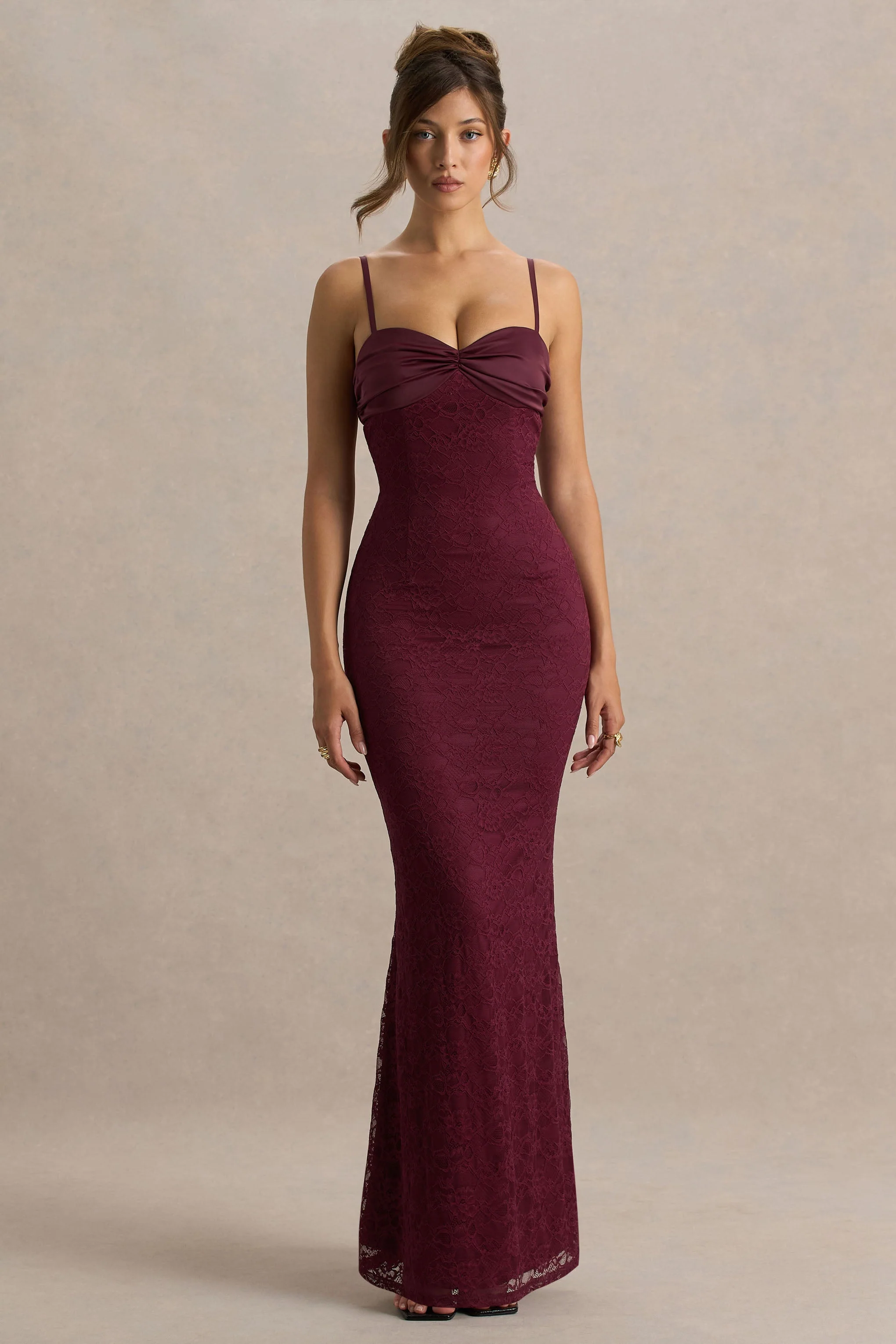 Juana | Bordeaux Satijnen En Kant Maxi Jurk Met Sweetheart Hals - Image 4
