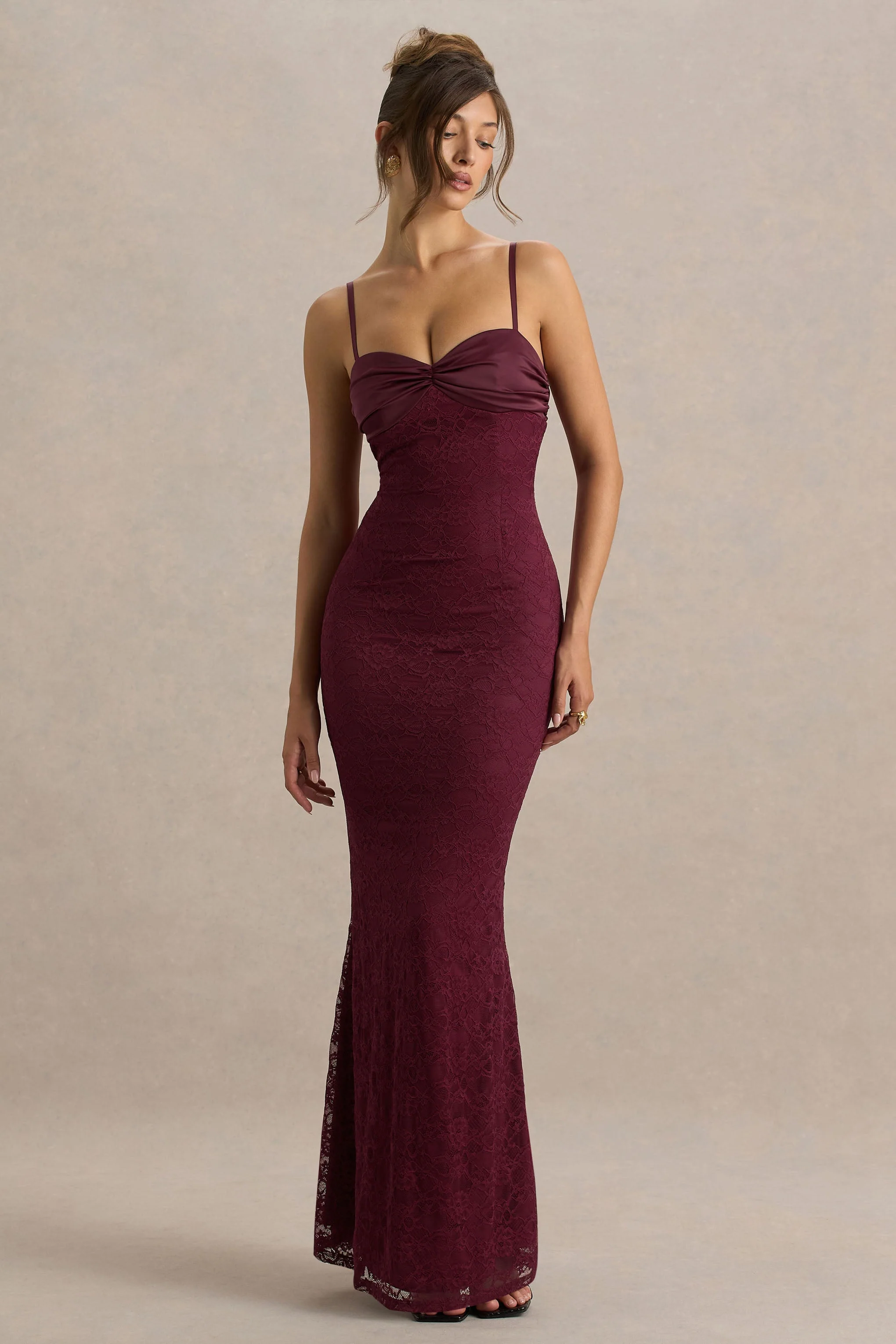 Juana | Bordeaux Satijnen En Kant Maxi Jurk Met Sweetheart Hals - Image 5