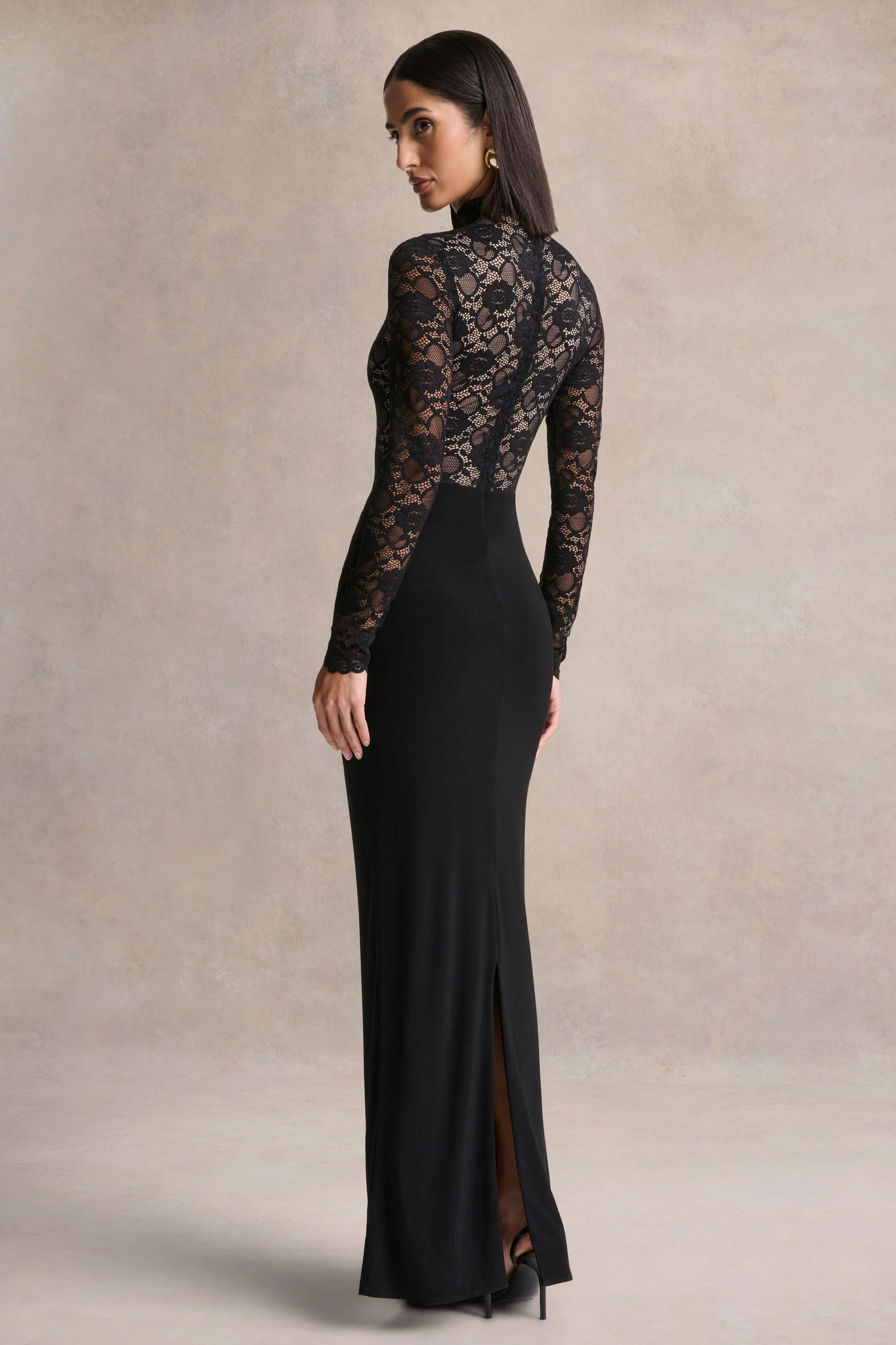 Justina | Zwarte Hoge Hals Maxi Jurk Met Gerimpelde Details - Image 2