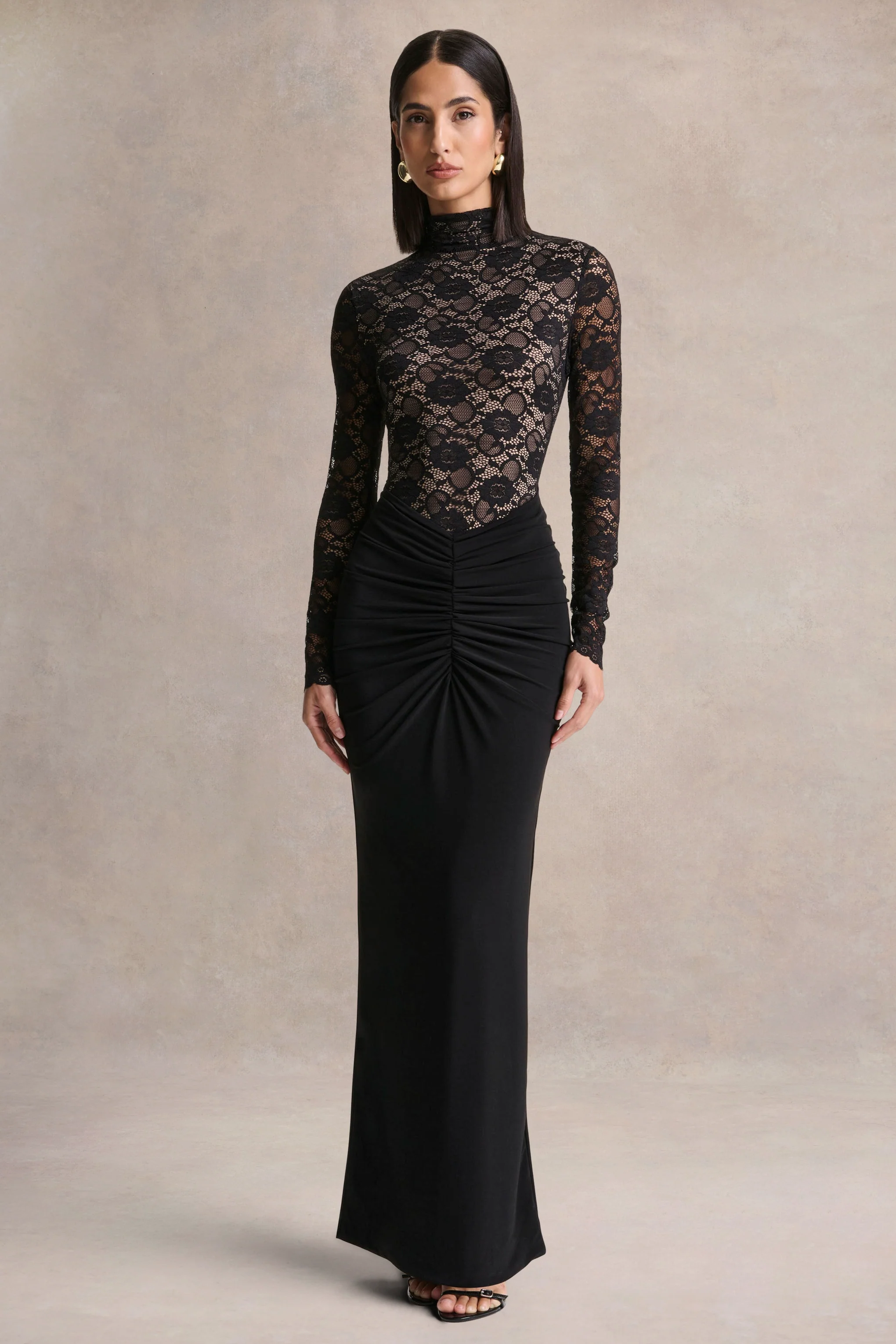 Justina | Zwarte Hoge Hals Maxi Jurk Met Gerimpelde Details - Image 4