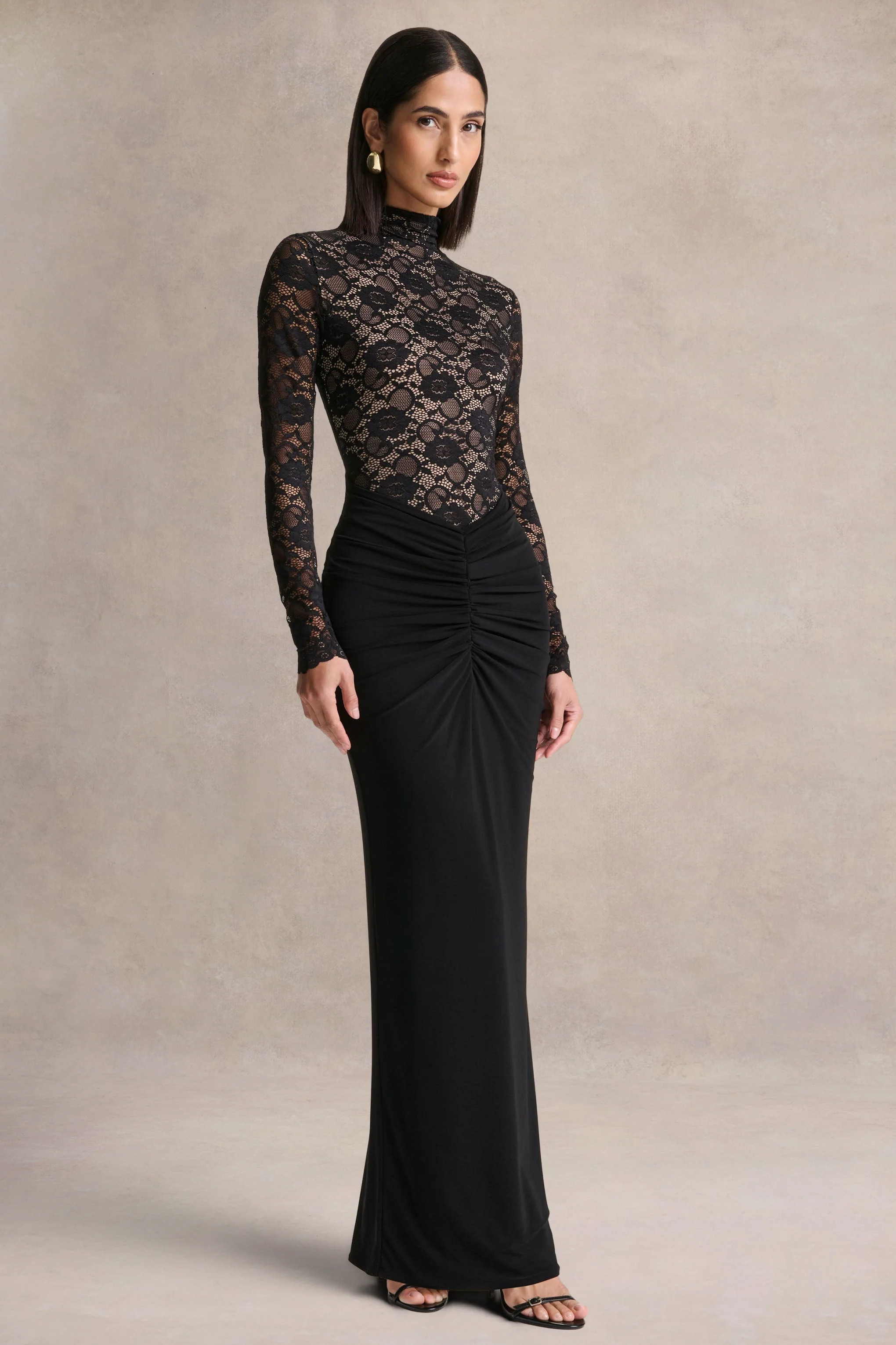 Justina | Zwarte Hoge Hals Maxi Jurk Met Gerimpelde Details - Image 6