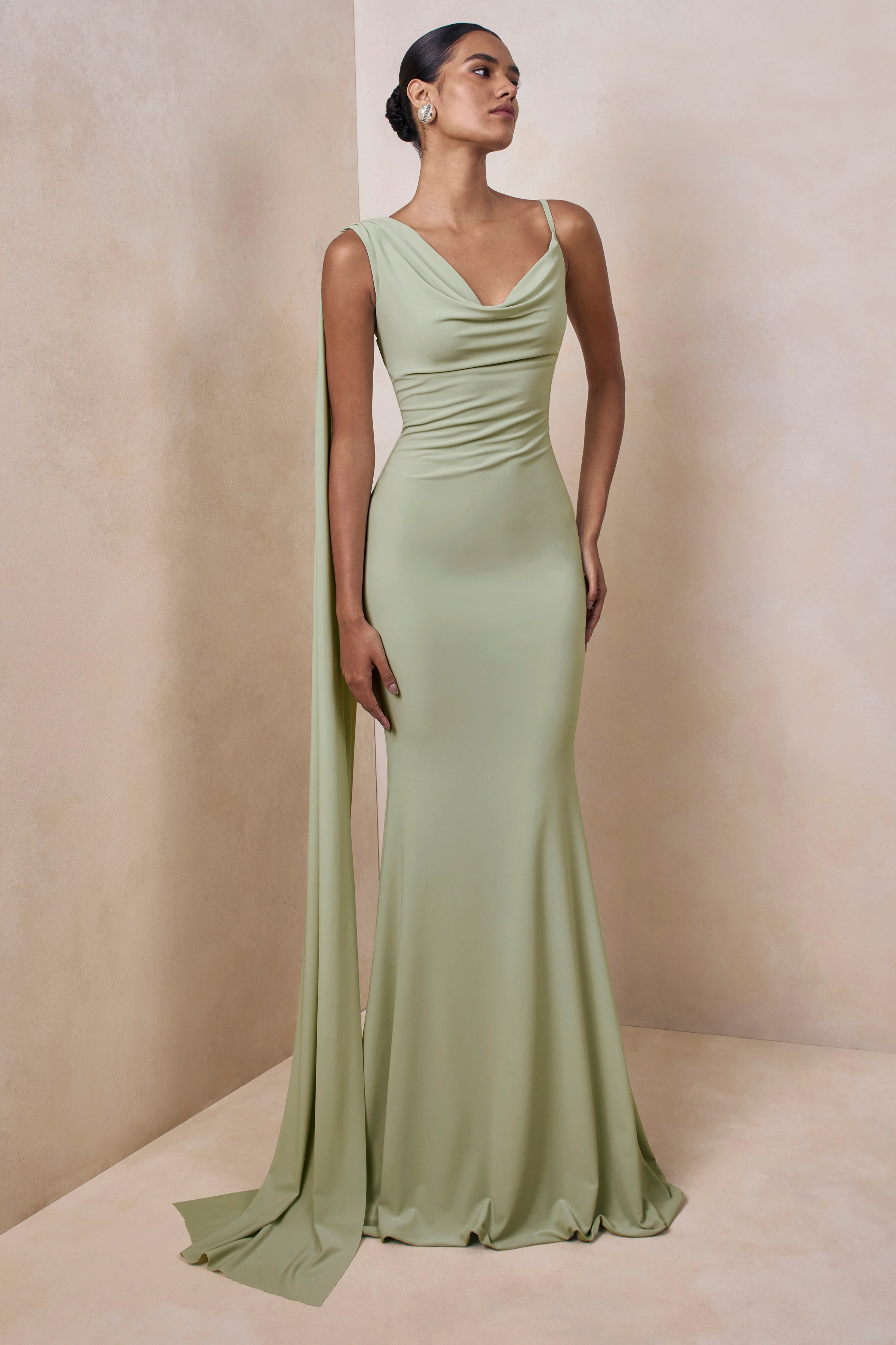 Kenza | Mint Asymmetrische Hals Maxi Jurk Met Sjaal Detail - Image 5