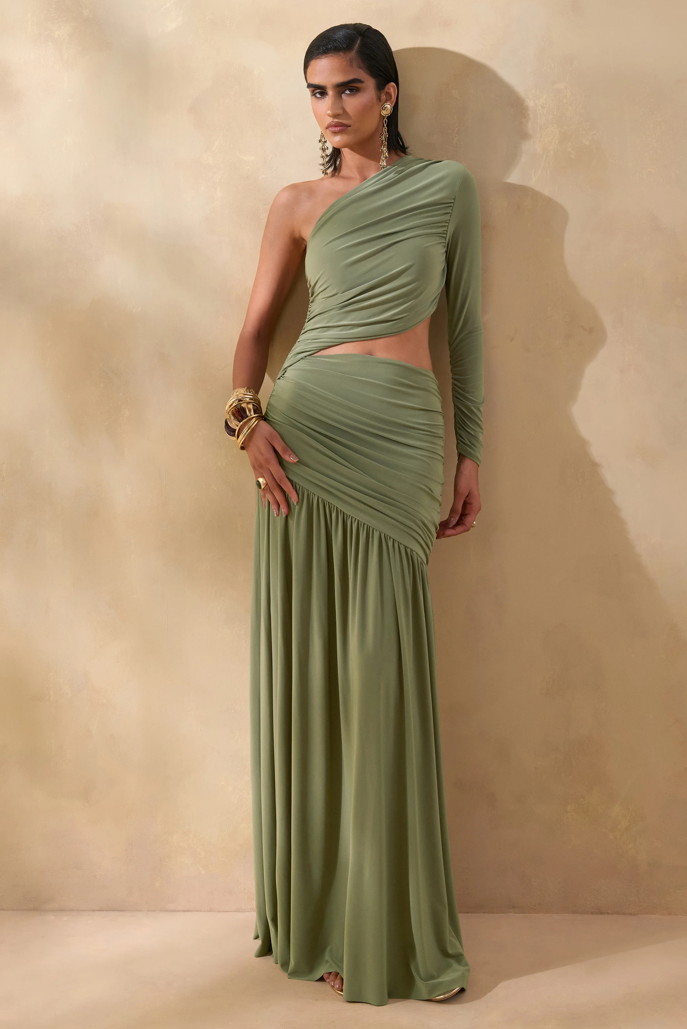Kinsley | Olijfgroene Asymmetrische Hals Maxi Jurk met Uitsnijding Detail - Image 5