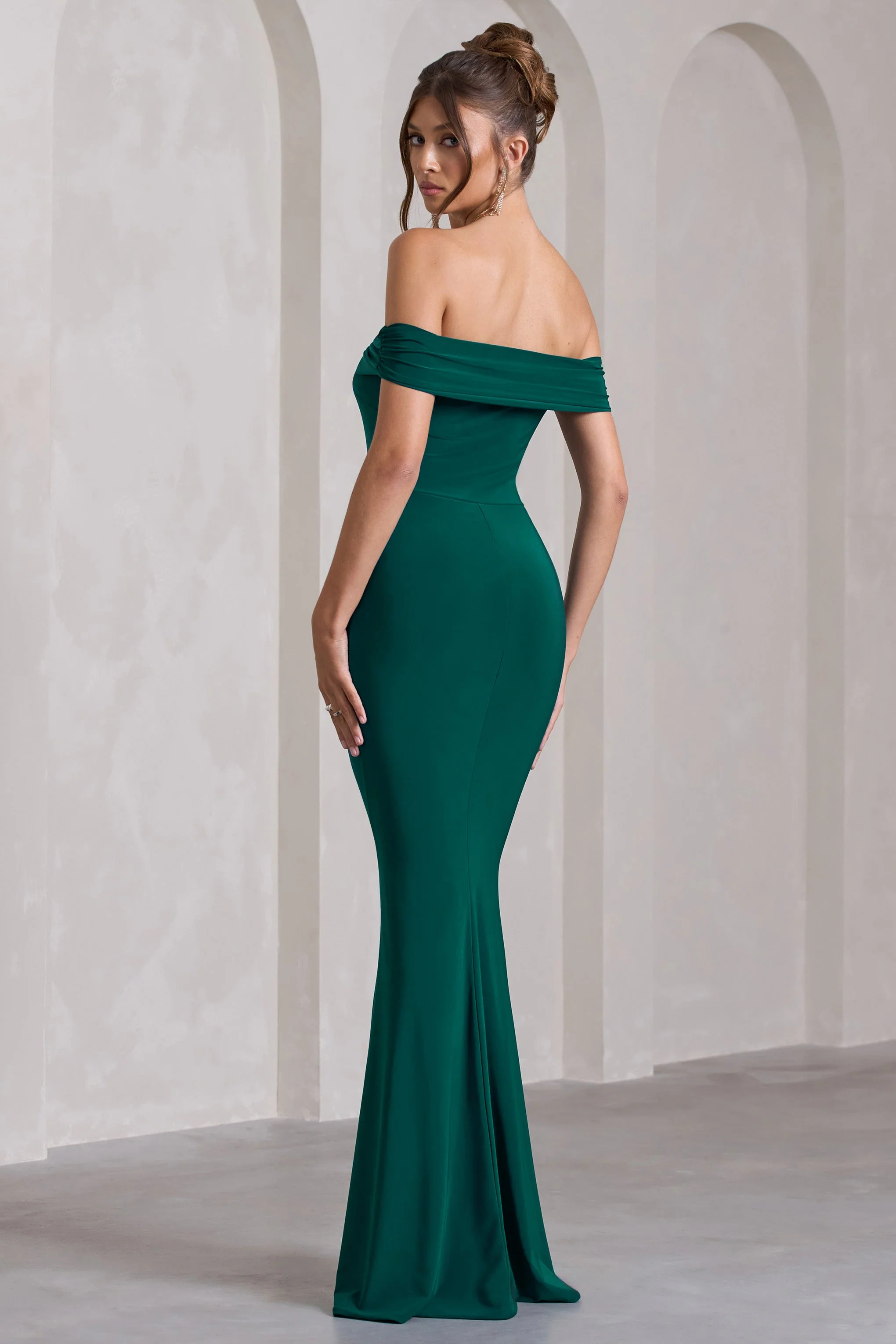 Law of Attraction | Flessengroene Bardot Draperend Split Maxi Jurk - Image 2