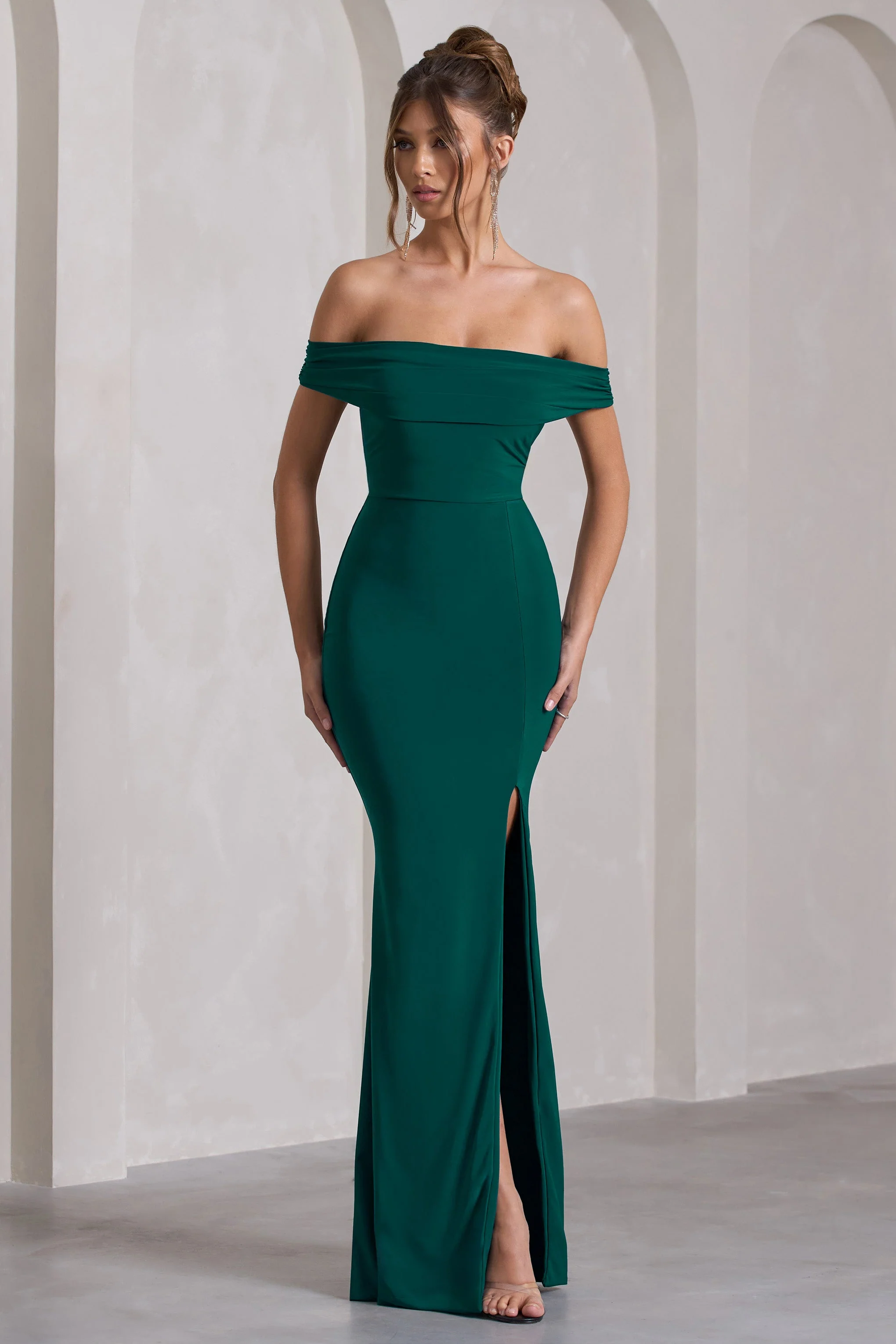 Law of Attraction | Flessengroene Bardot Draperend Split Maxi Jurk - Image 5