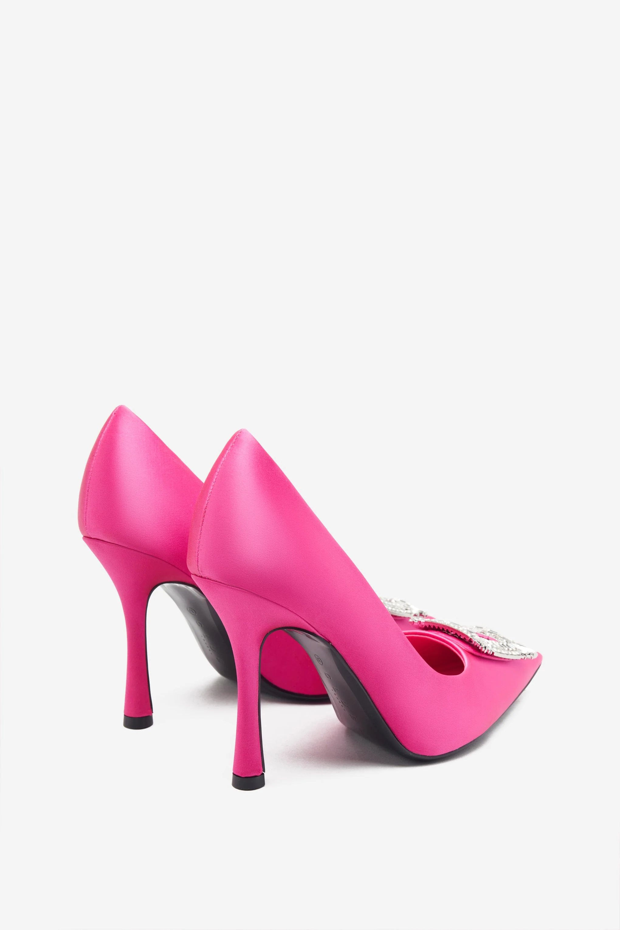 Lawless | Felroze Satijnen Pumps met Puntige Neus en Diamanten Broches - Image 3
